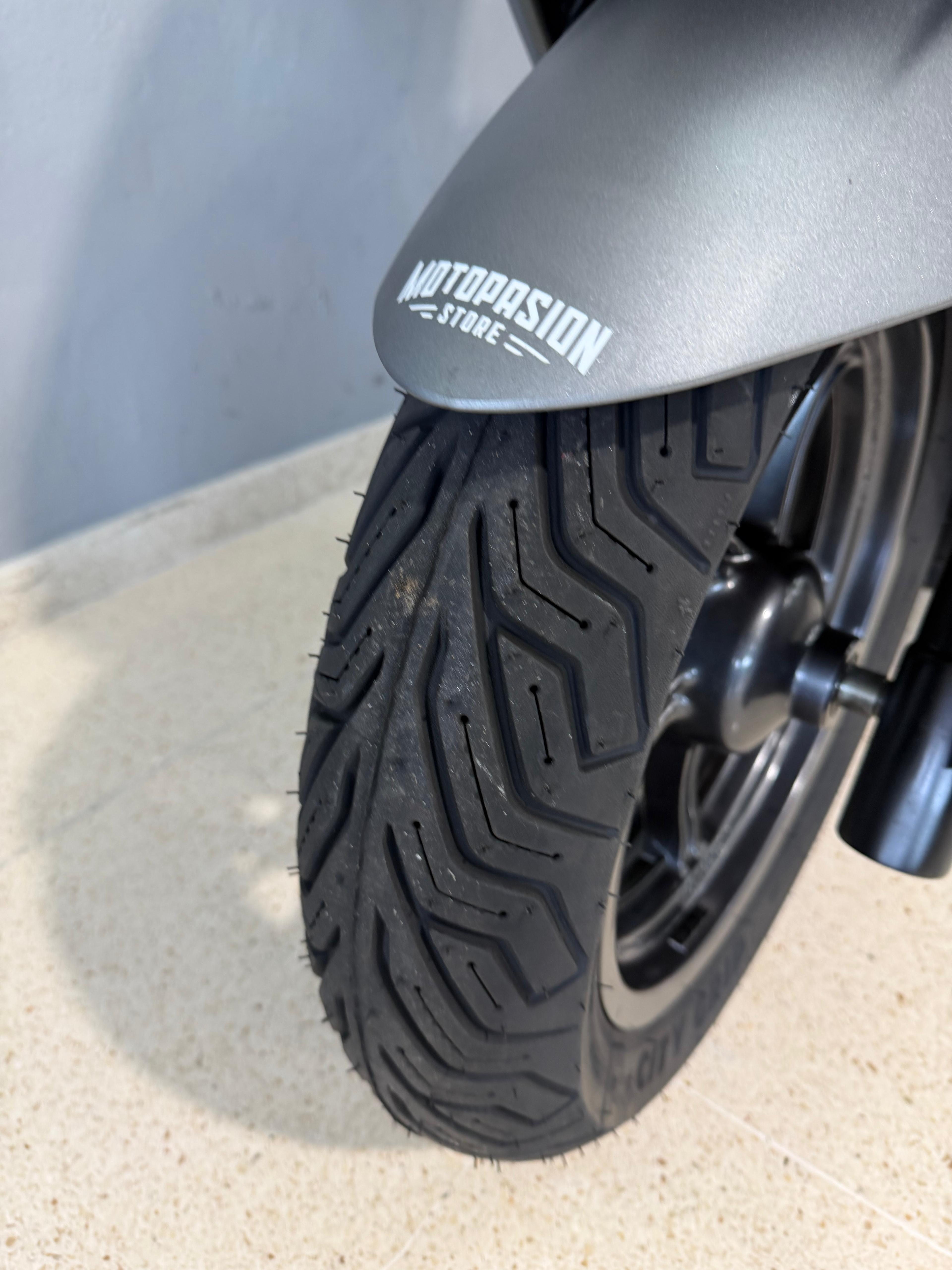 Imagen de KYMCO SUPERDINK 350