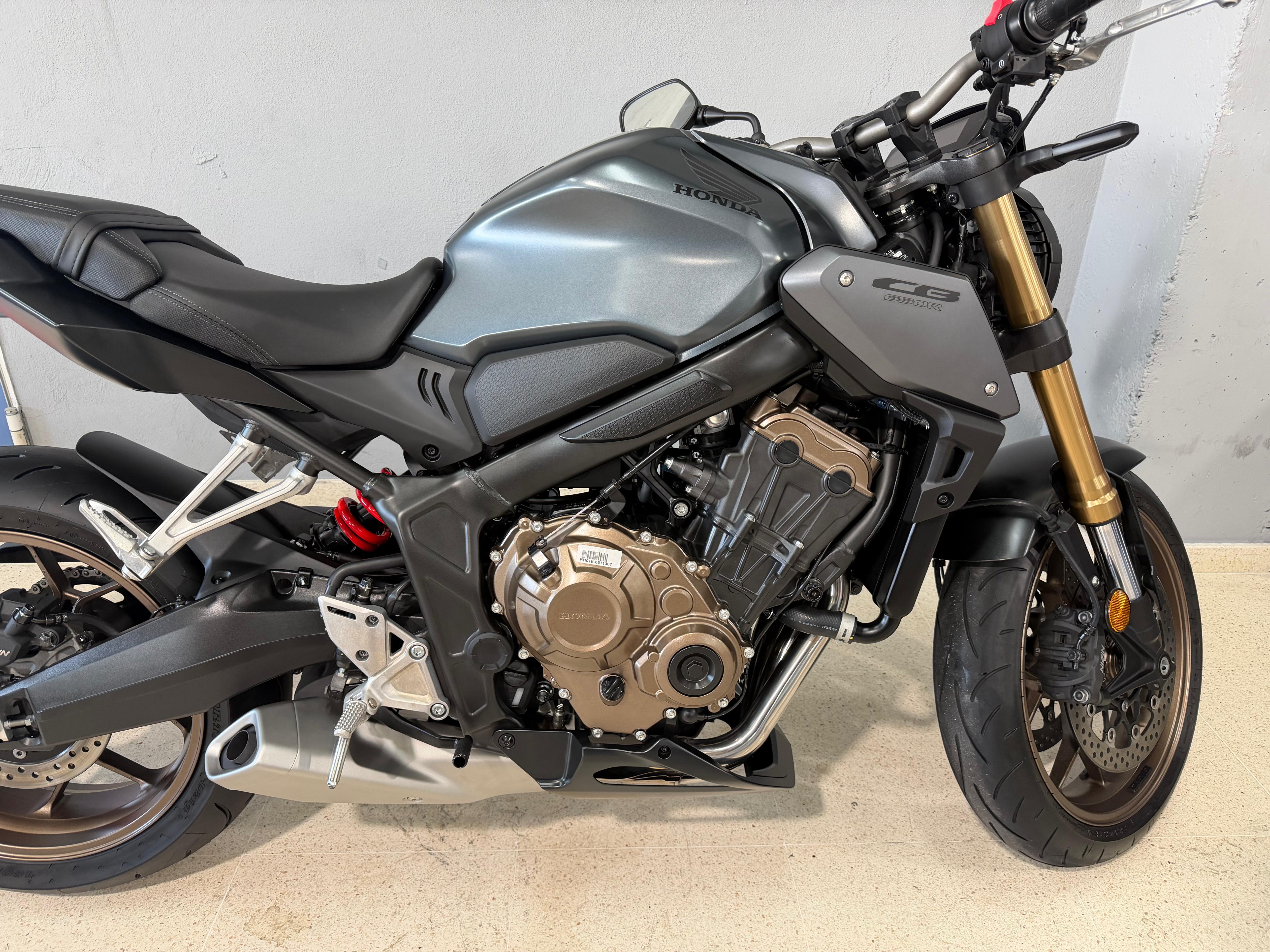 Foto 2 de HONDA CB650R Imagen de HONDA CB650R