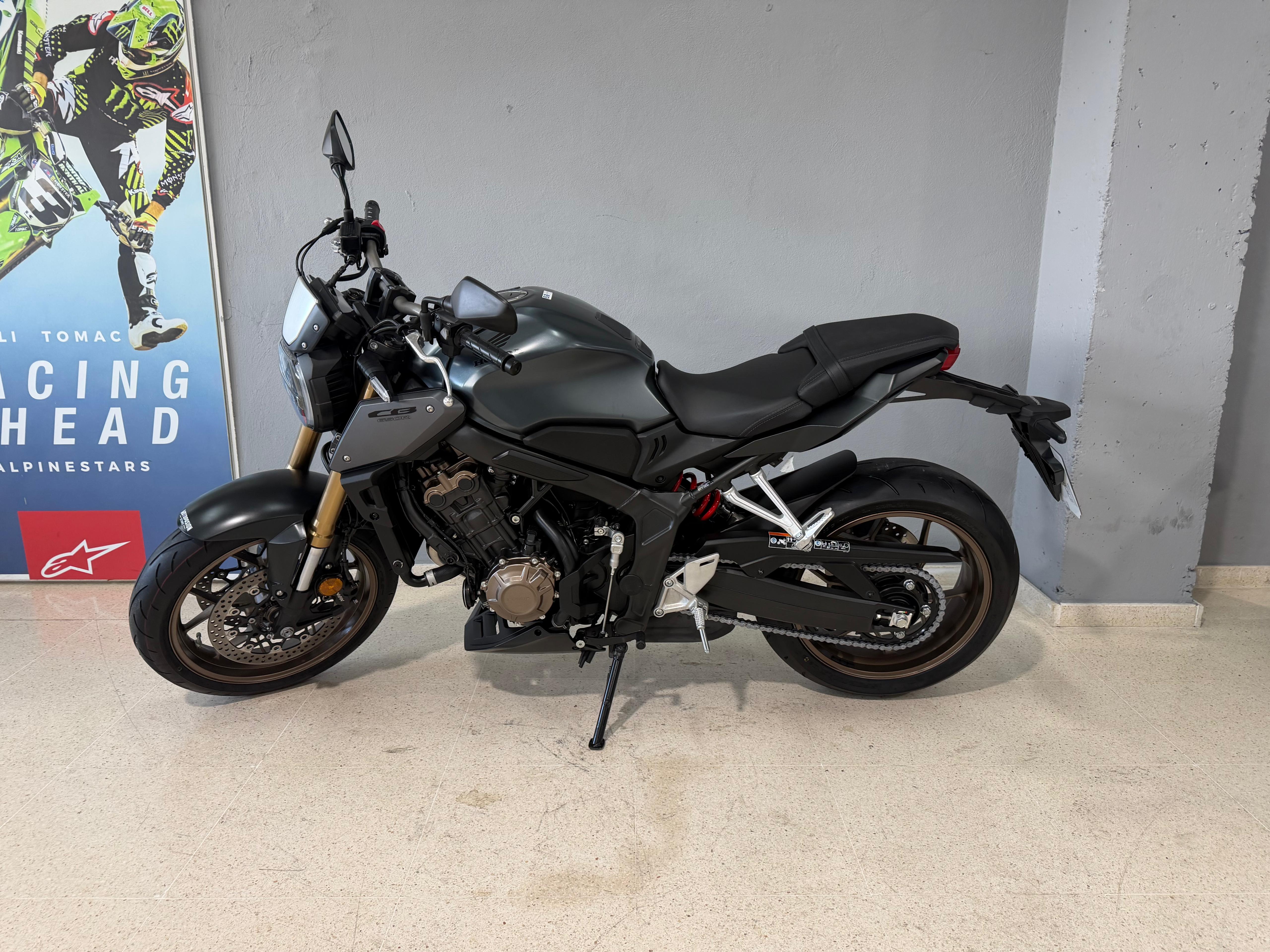 Foto 4 de HONDA CB650R Imagen de HONDA CB650R