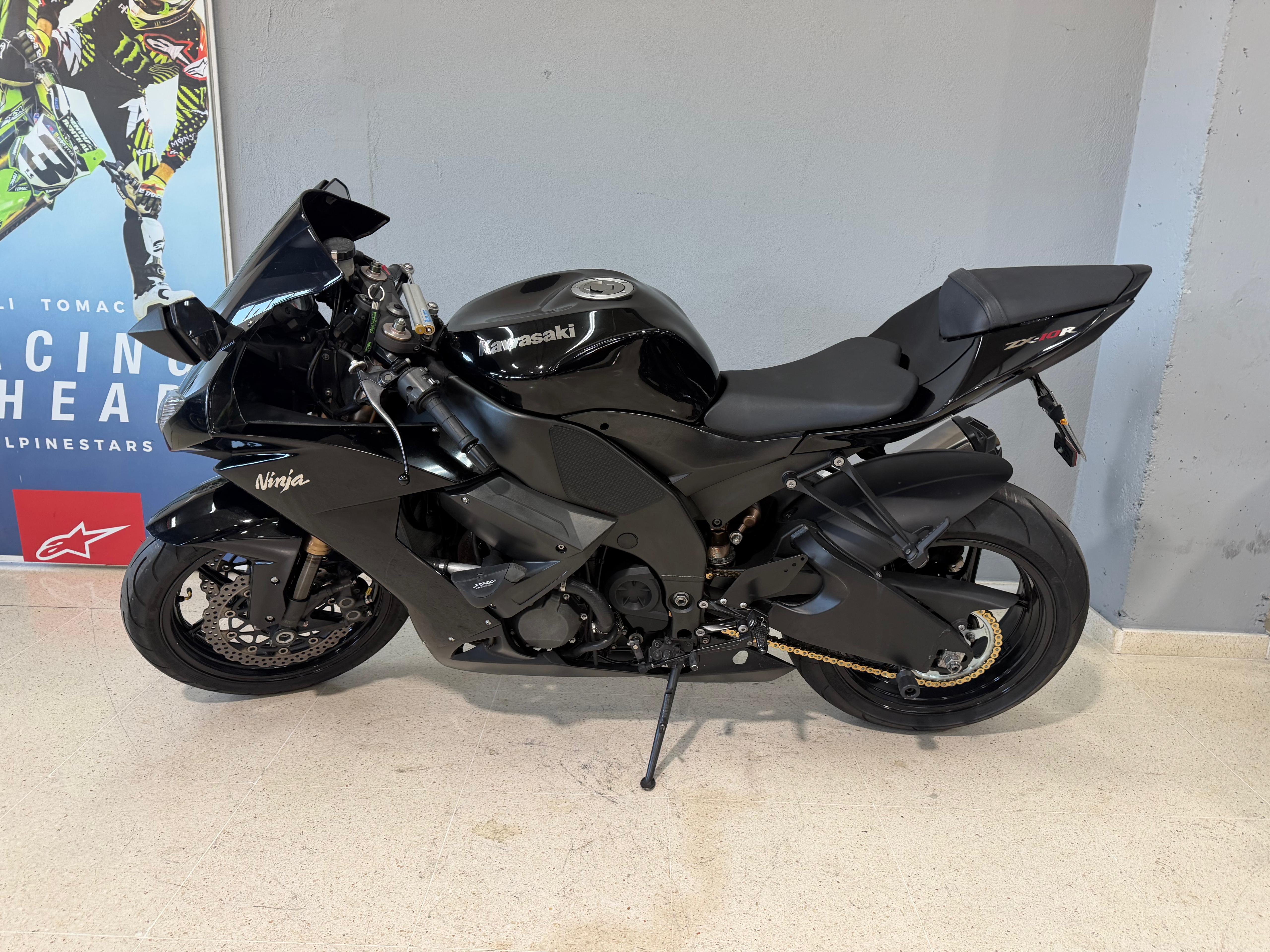 Foto 4 de KAWASAKI ZX10R Imagen de KAWASAKI ZX10R