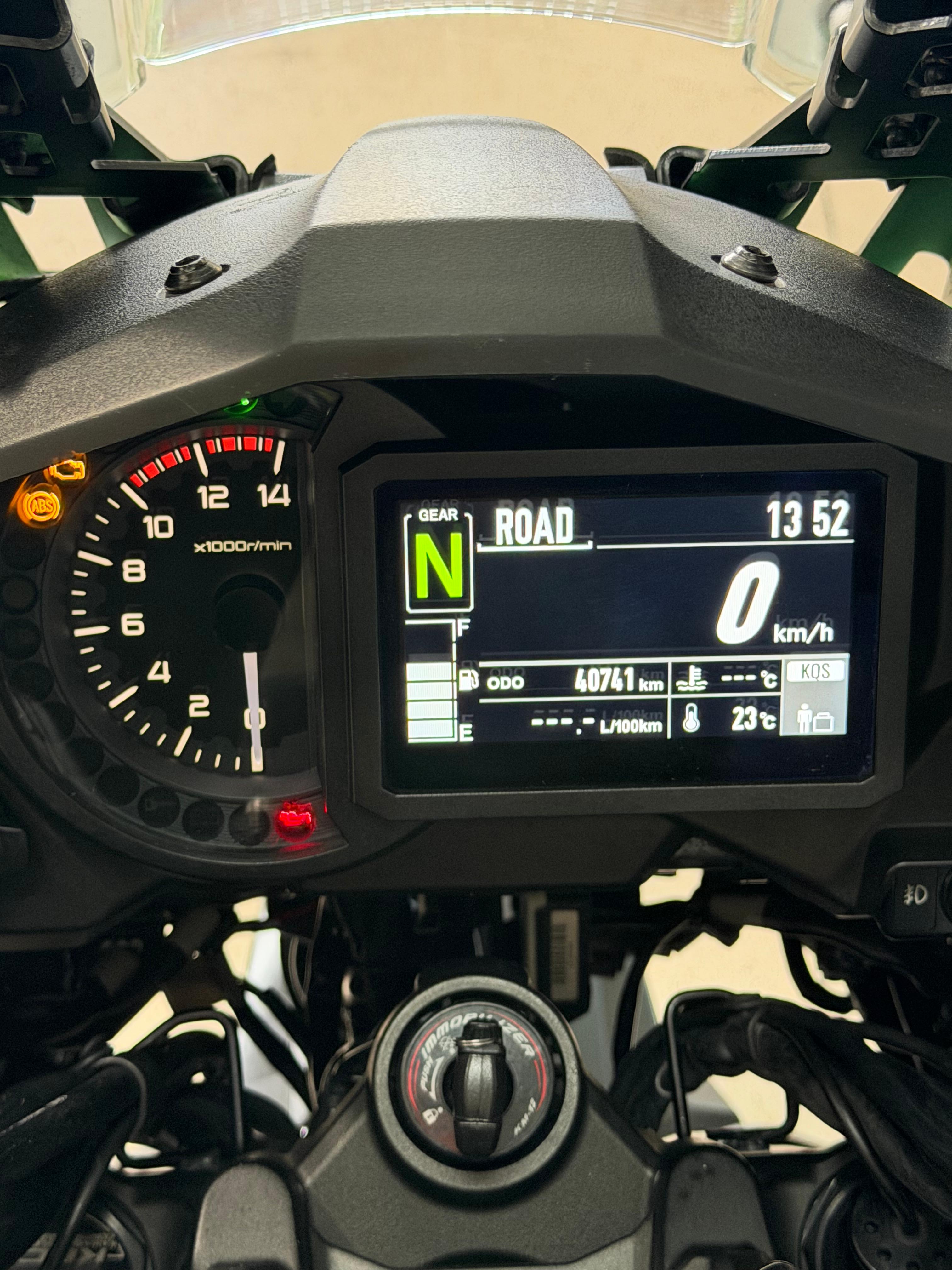 Imagen de KAWASAKI VERSYS 1000 19 - VERDE