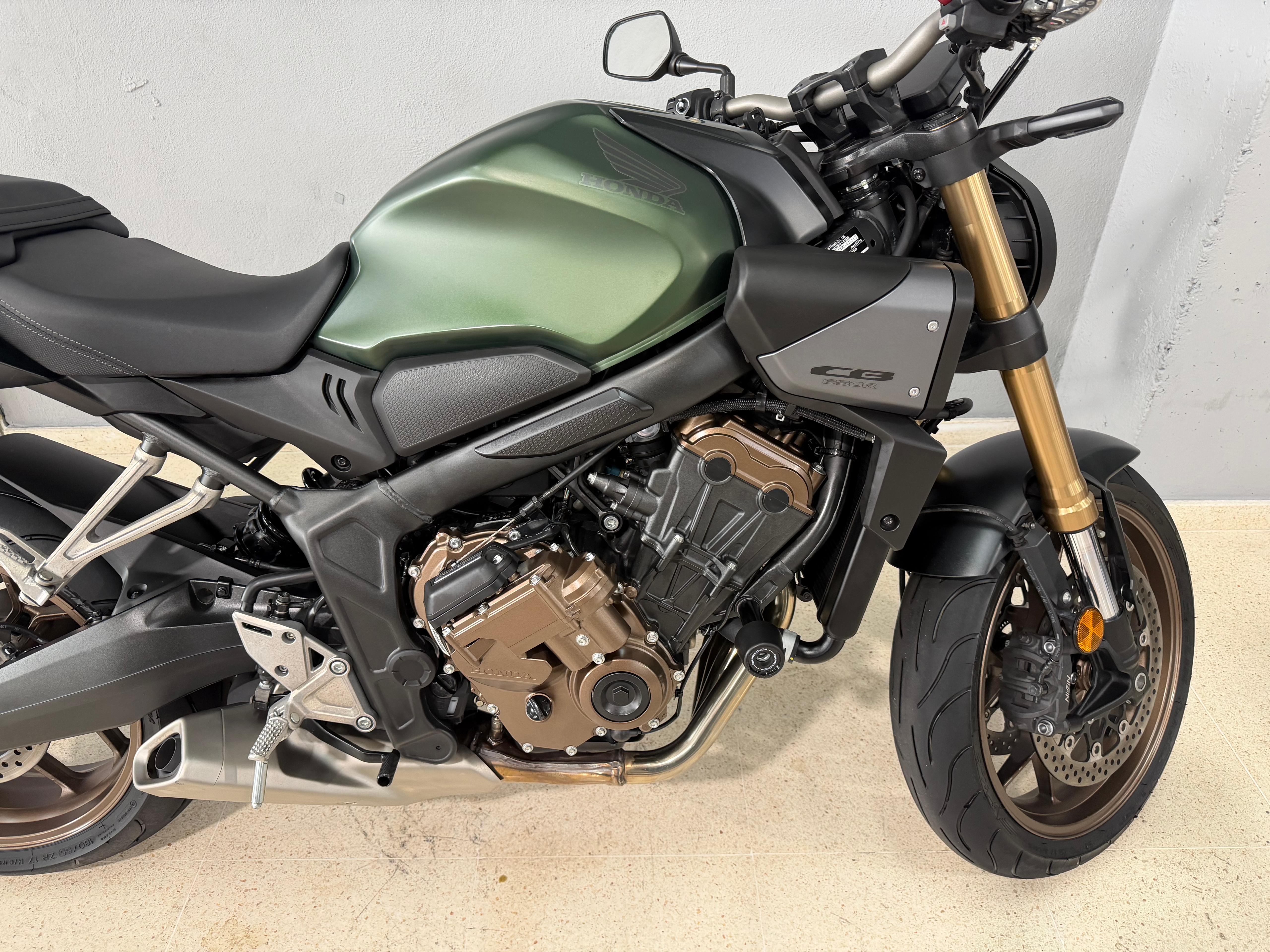 Imagen de HONDA CB650R E-CLUTCH
