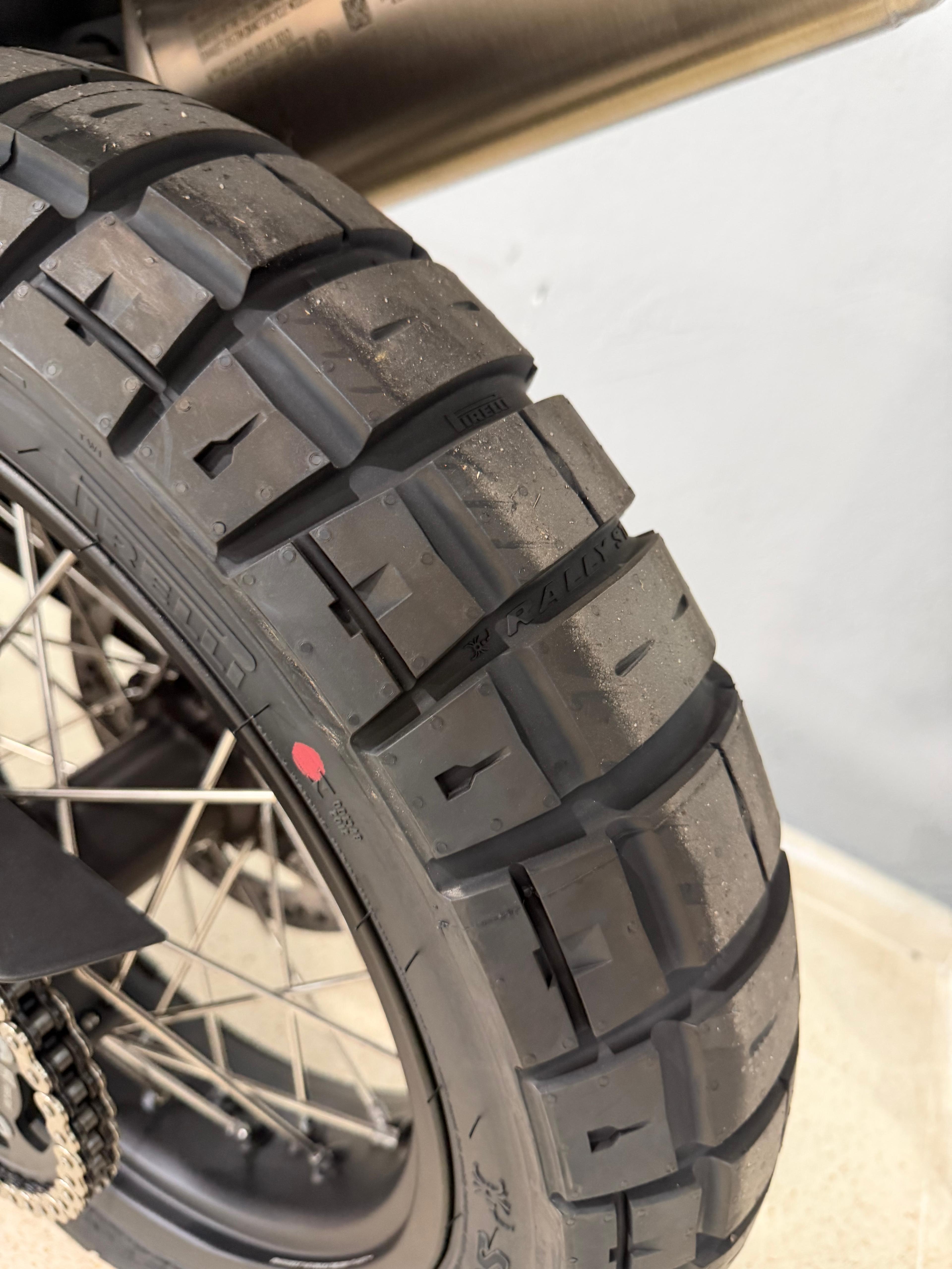 Imagen de HUSQVARNA NORDEN 901 EXPEDITION 26 - BLANCO