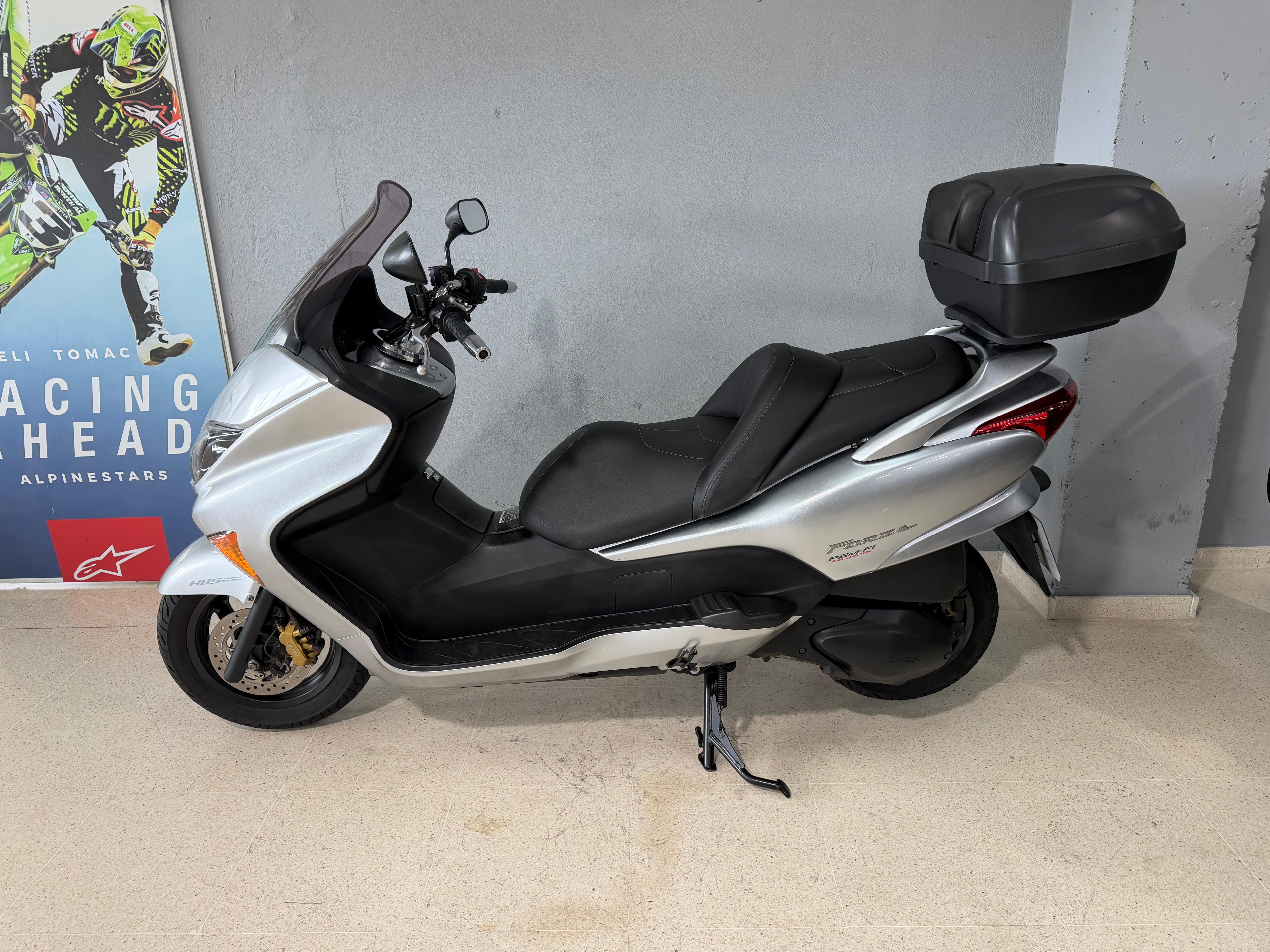 Imagen de HONDA FORZA 250