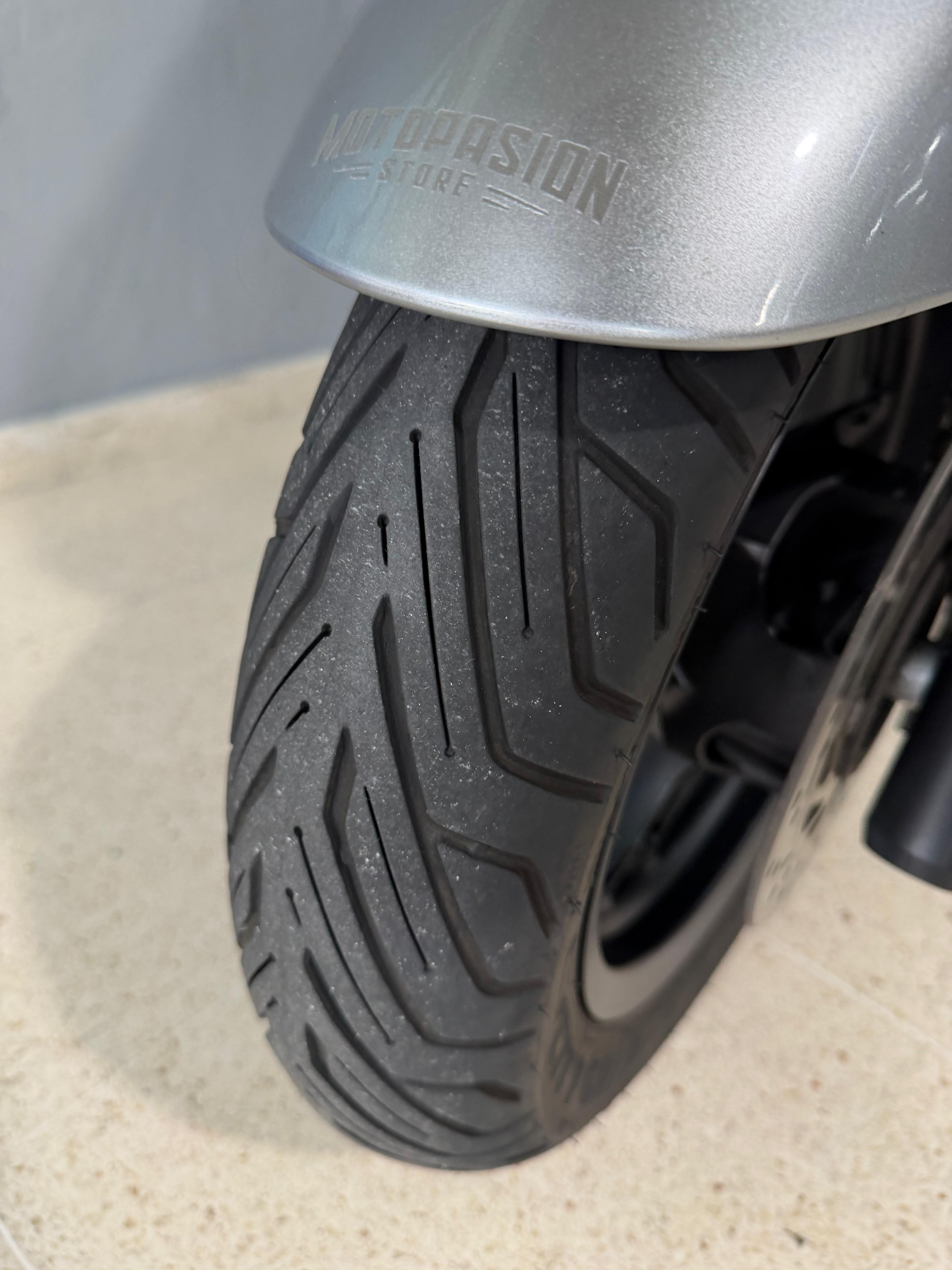 Imagen de HONDA FORZA 250