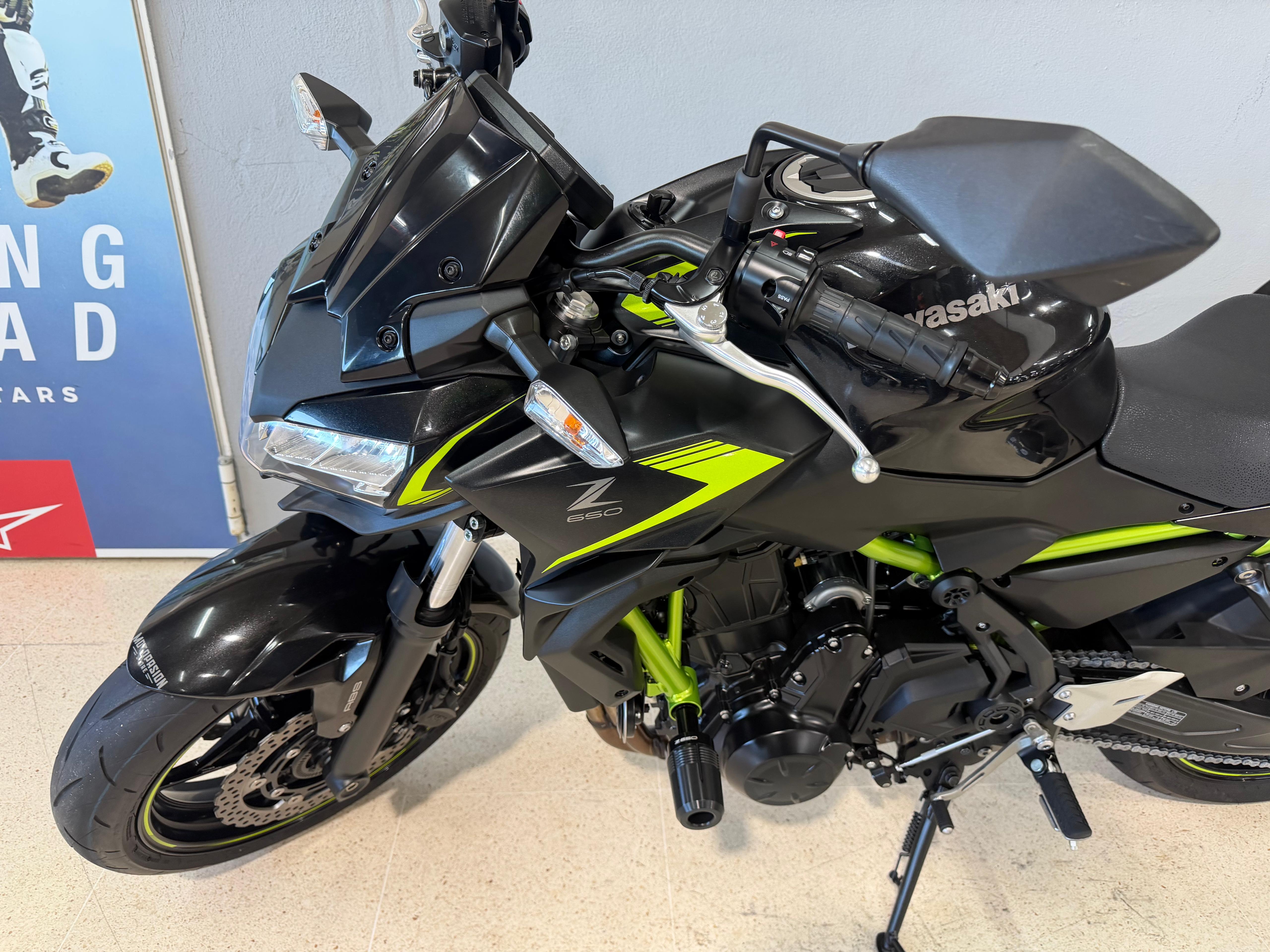 Foto 5 de KAWASAKI Z 650 Imagen de KAWASAKI Z 650