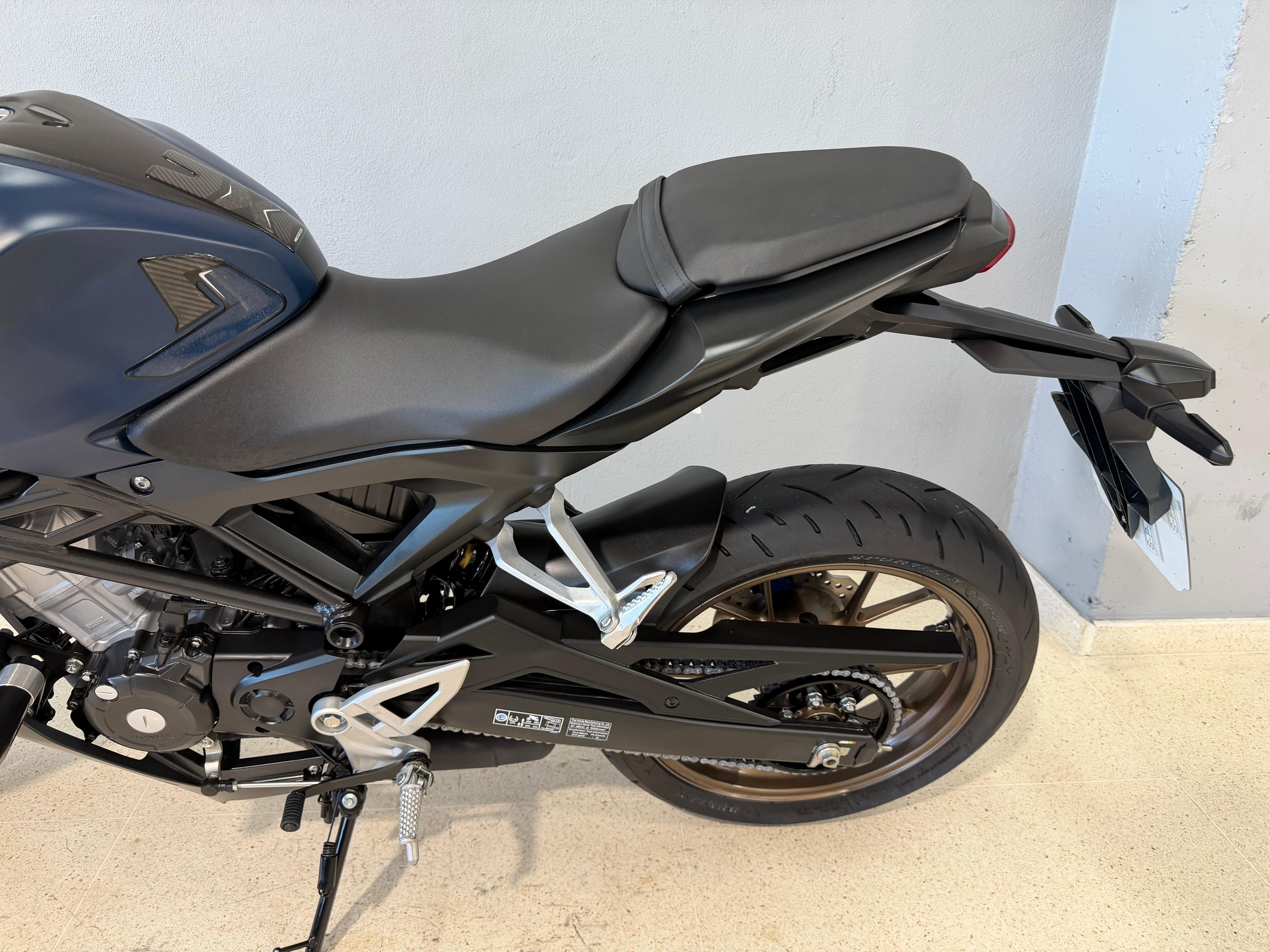 Imagen de HONDA CB125R