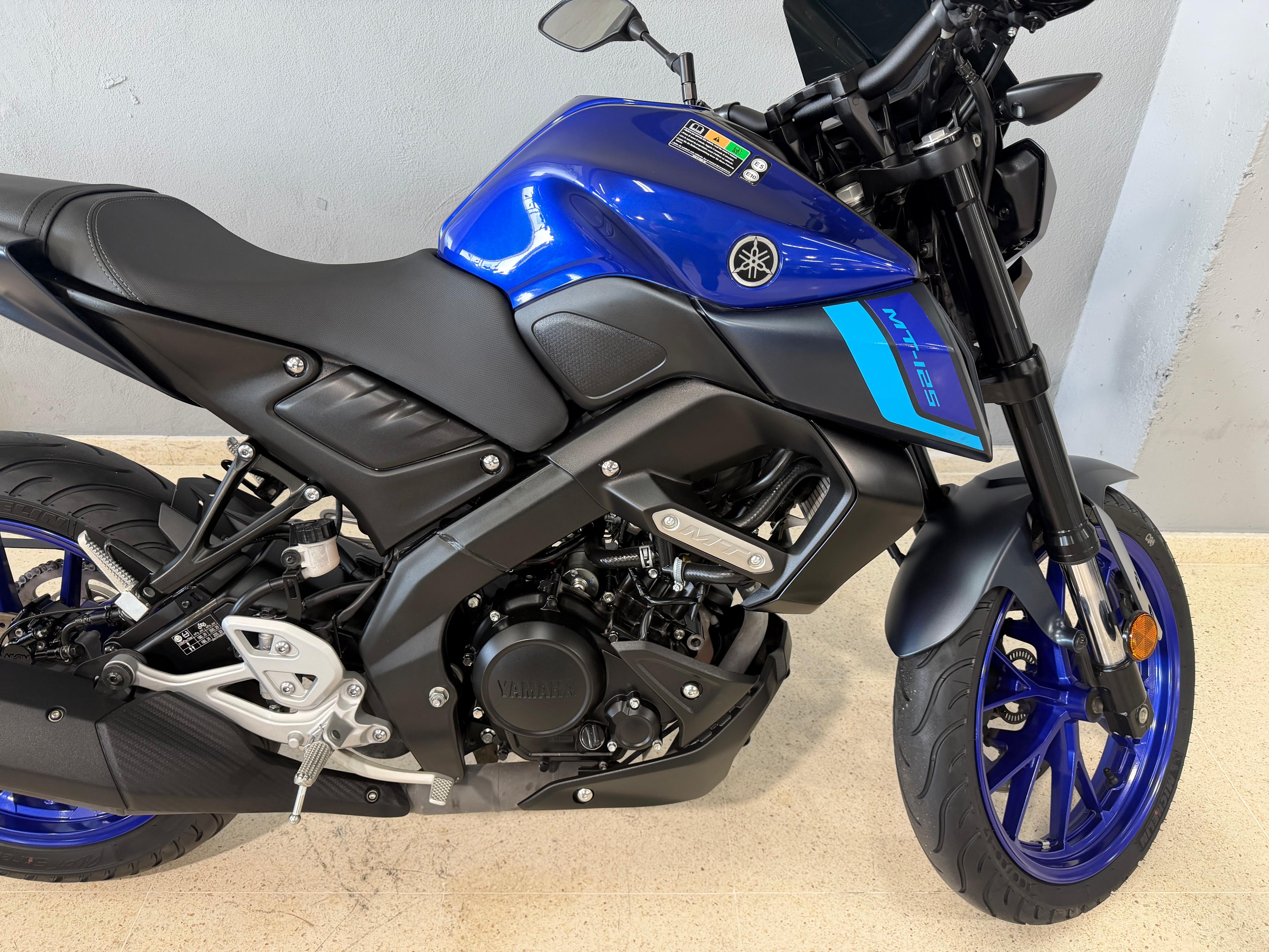 Foto 2 de YAMAHA MT 125 Imagen de YAMAHA MT 125