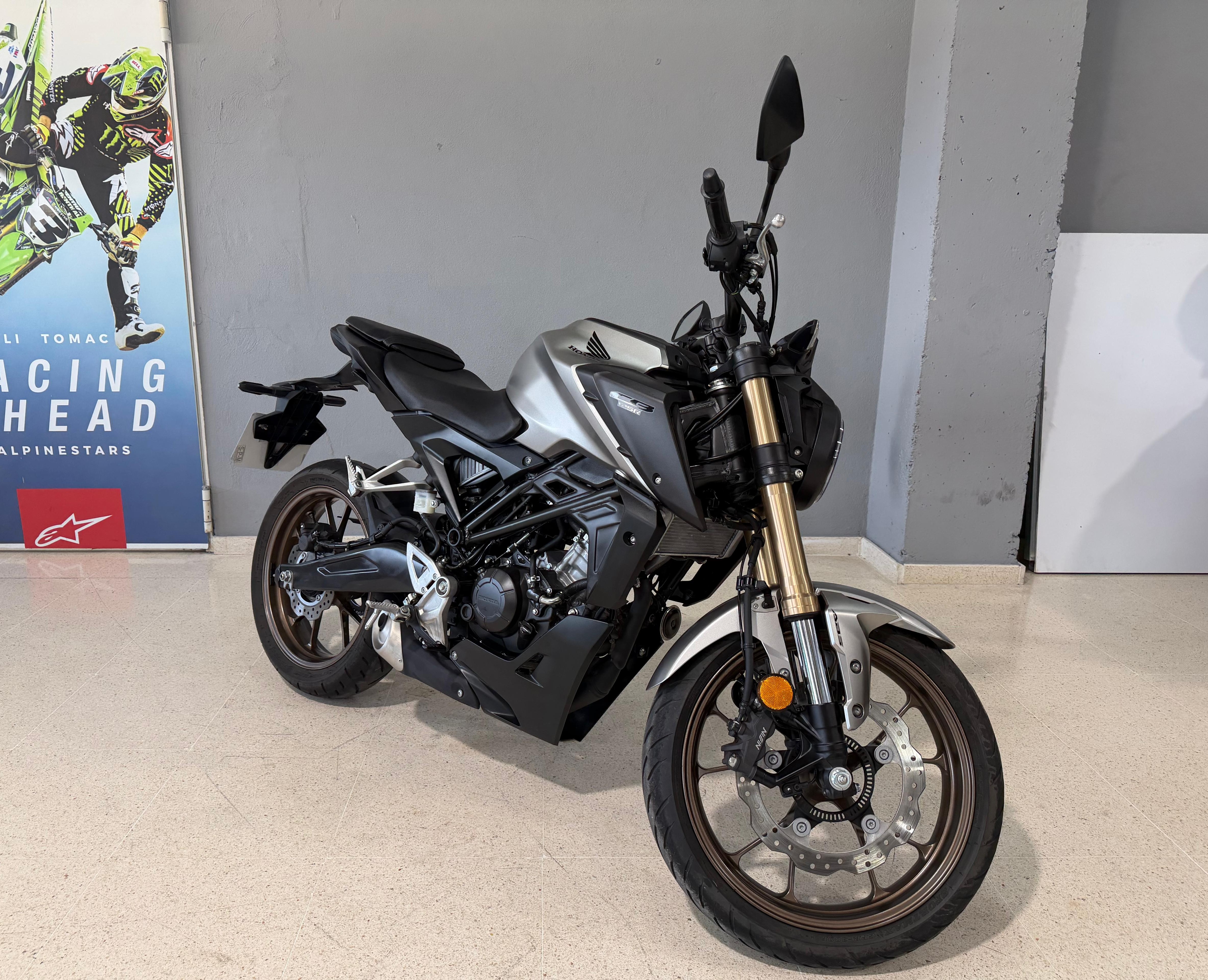 Imagen de HONDA CB125R