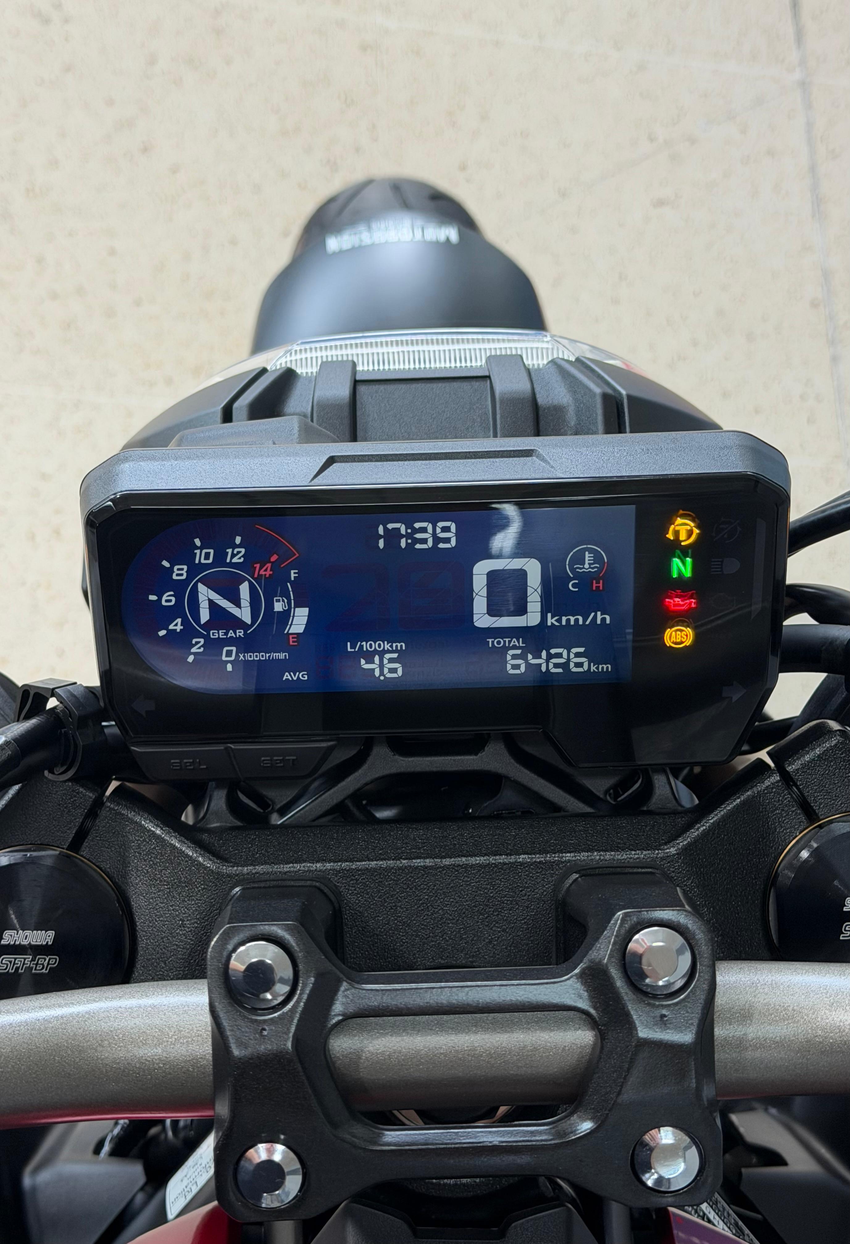 Imagen de HONDA CB650R 35KW