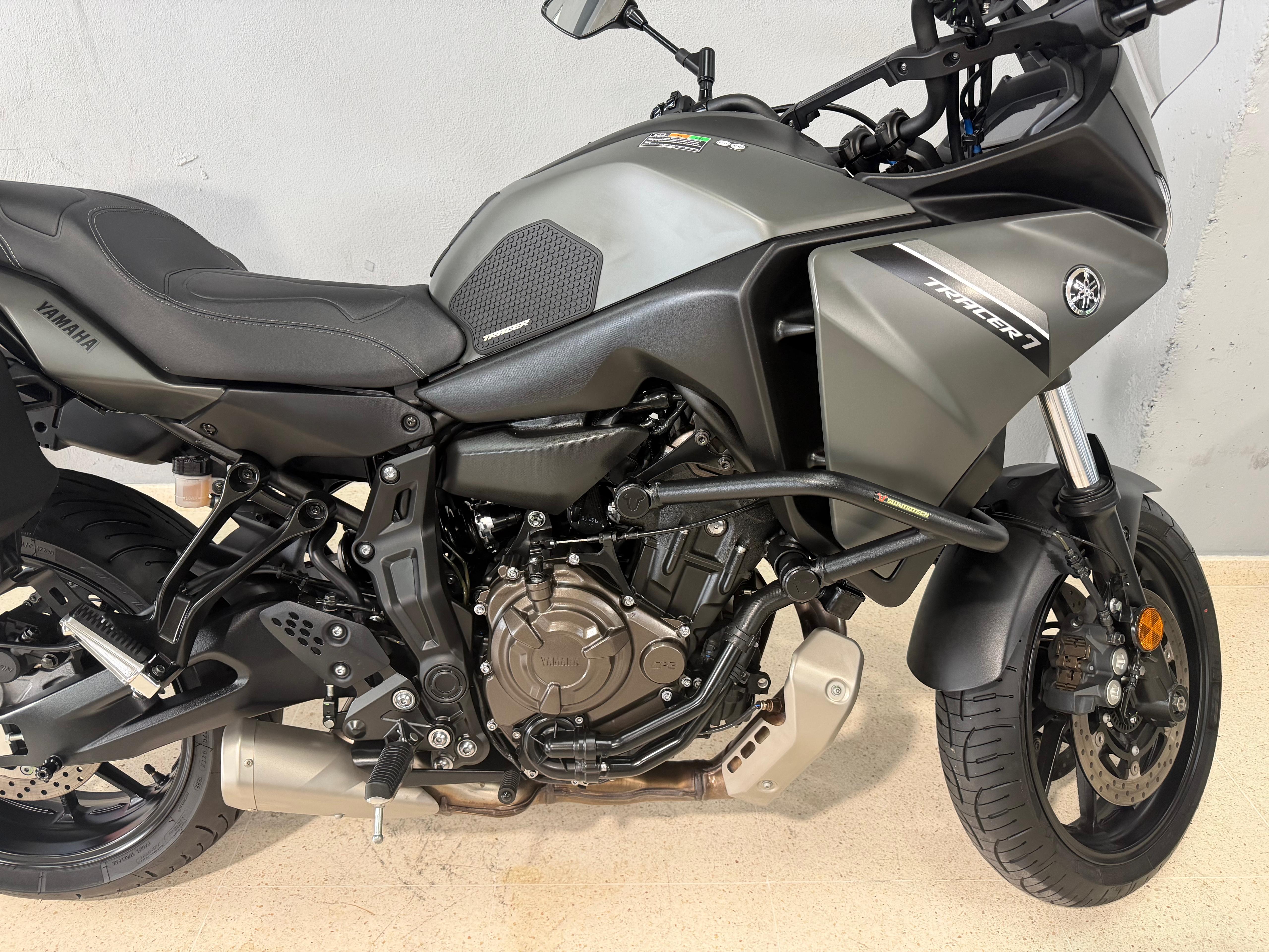 Imagen de YAMAHA TRACER 07 (MTT690) - GRIS