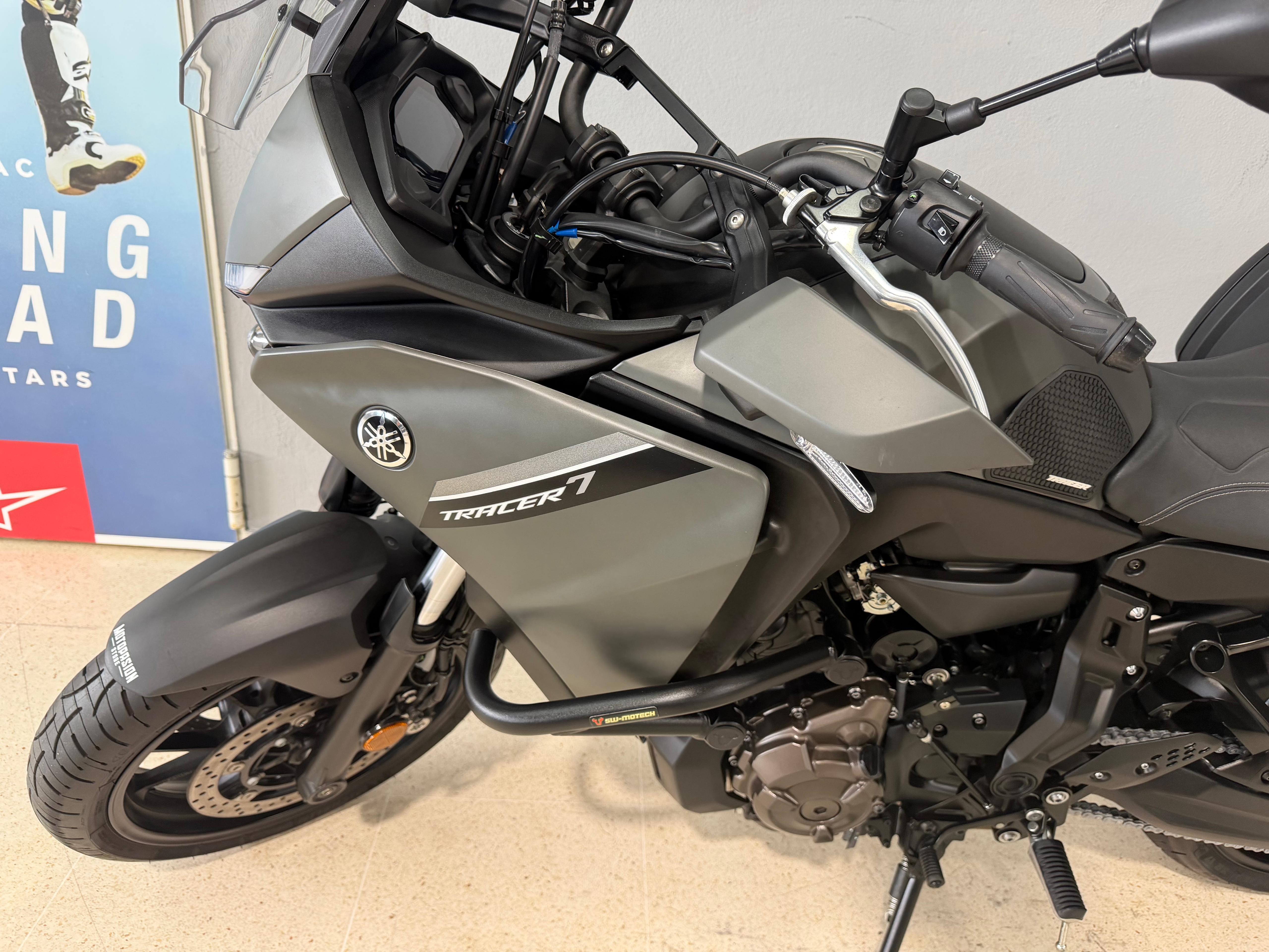 Imagen de YAMAHA TRACER 07 (MTT690) - GRIS