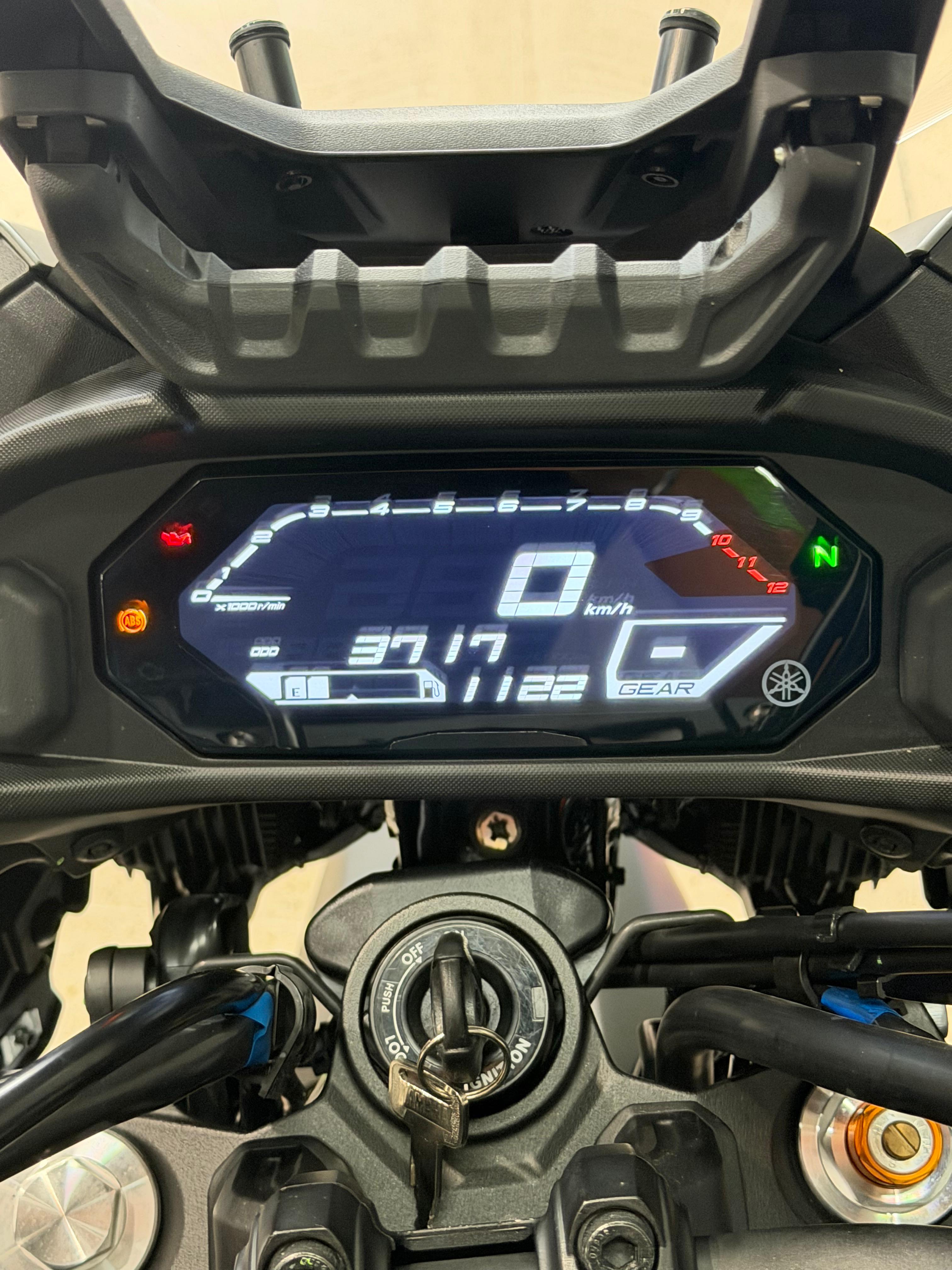 Imagen de YAMAHA TRACER 07 (MTT690) - GRIS