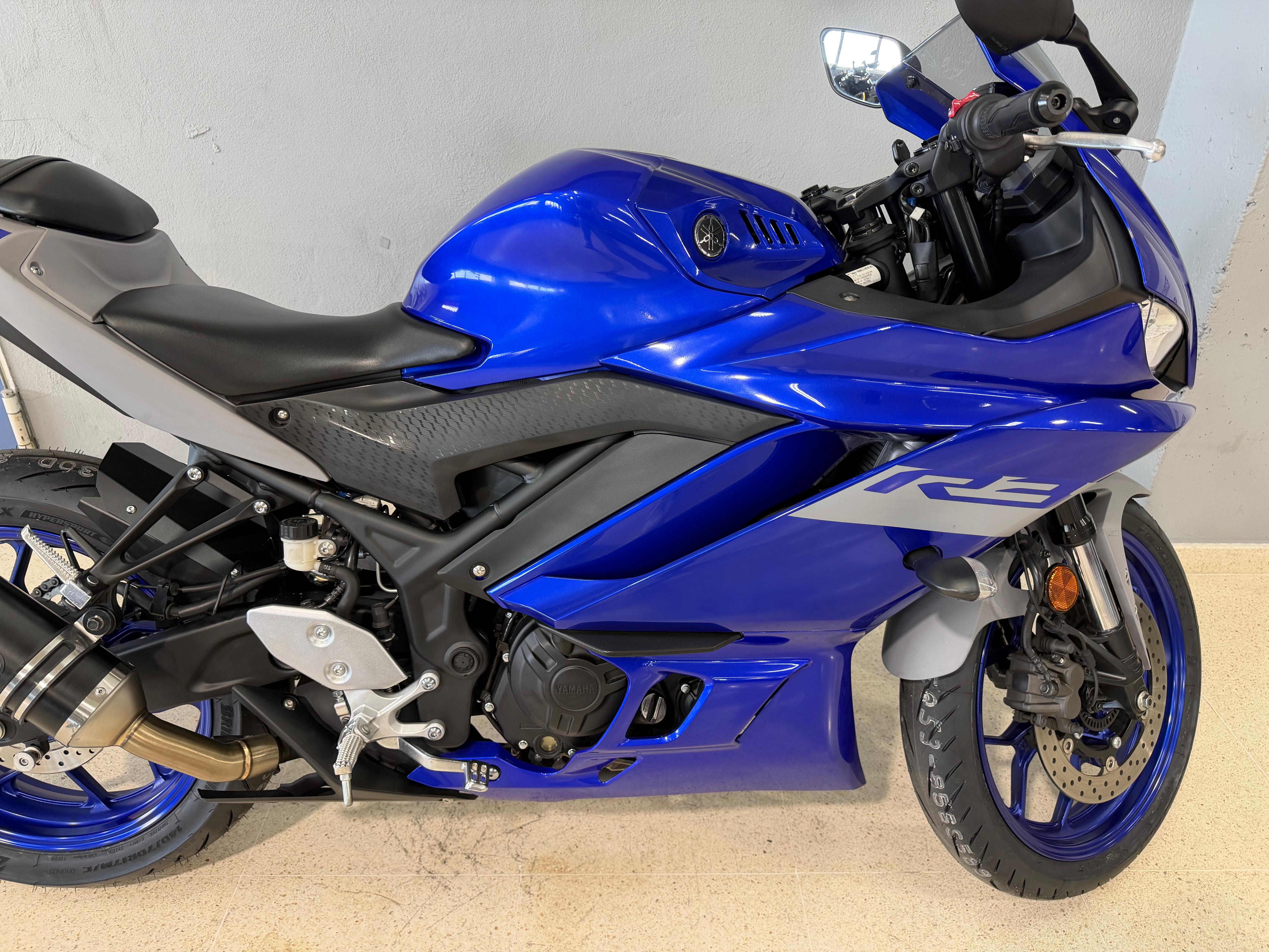 Foto 2 de YAMAHA YZF R3 Imagen de YAMAHA YZF R3