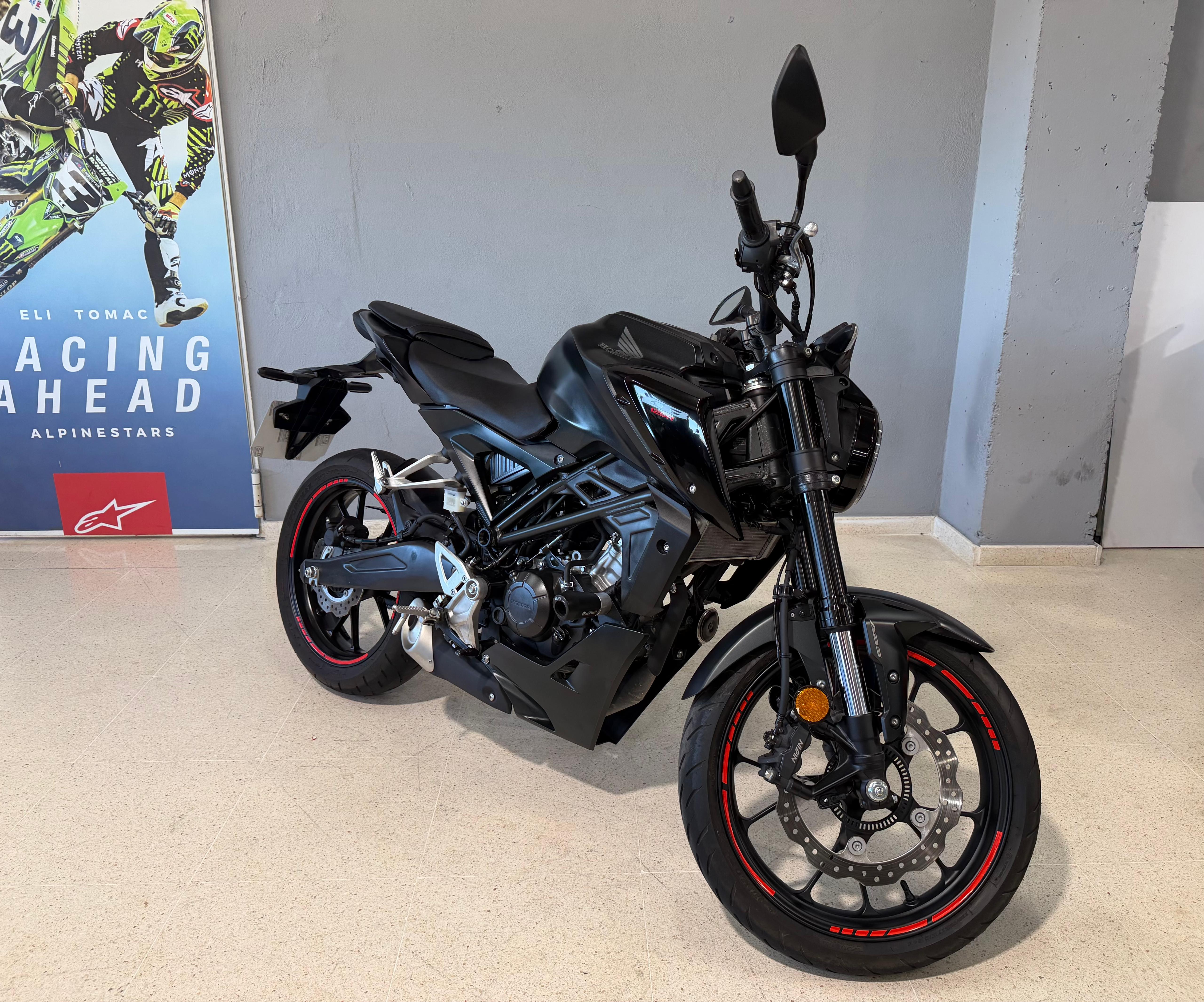 Imagen de HONDA CB125R