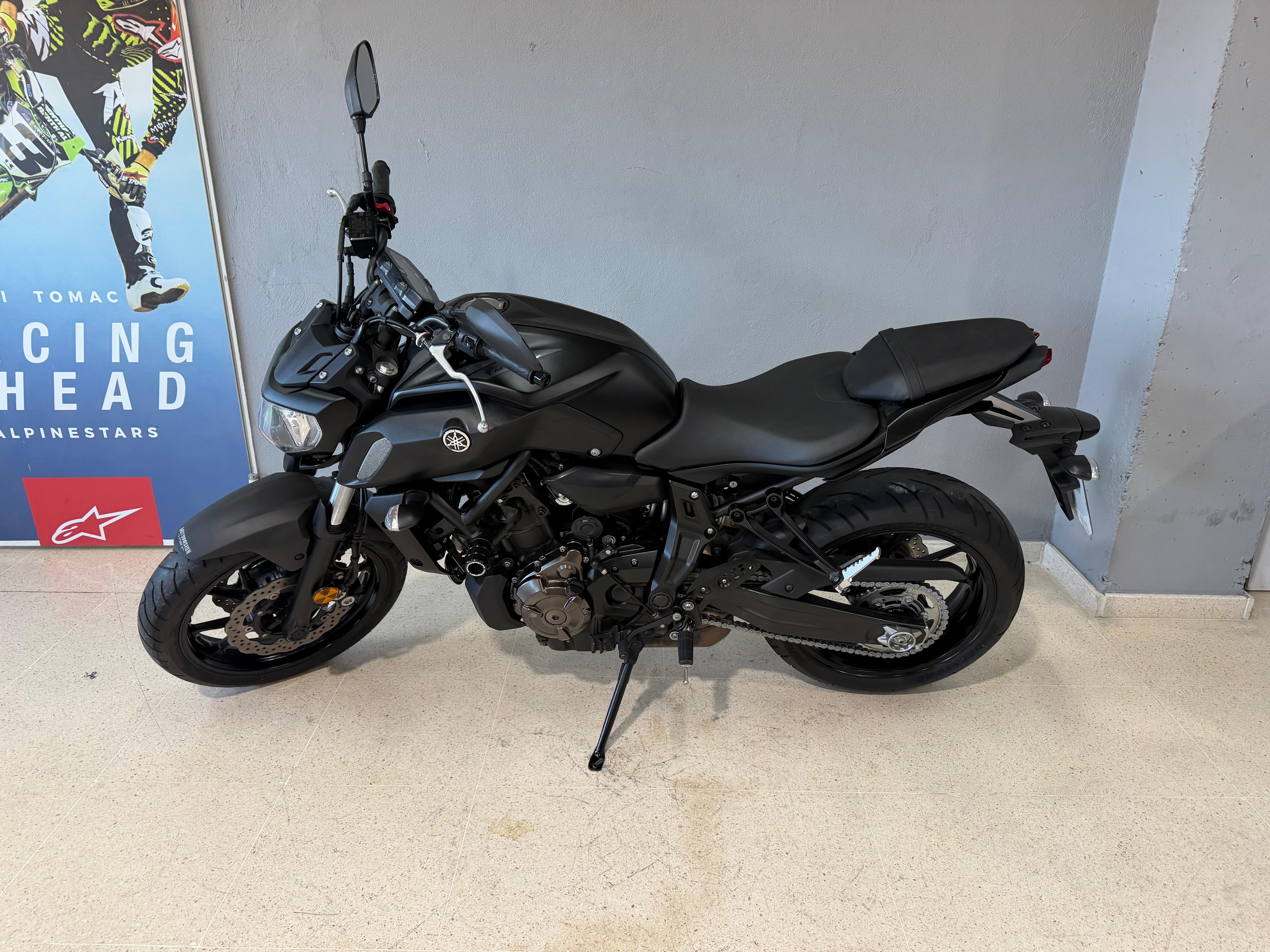 Foto 4 de YAMAHA MT-07 Imagen de YAMAHA MT-07