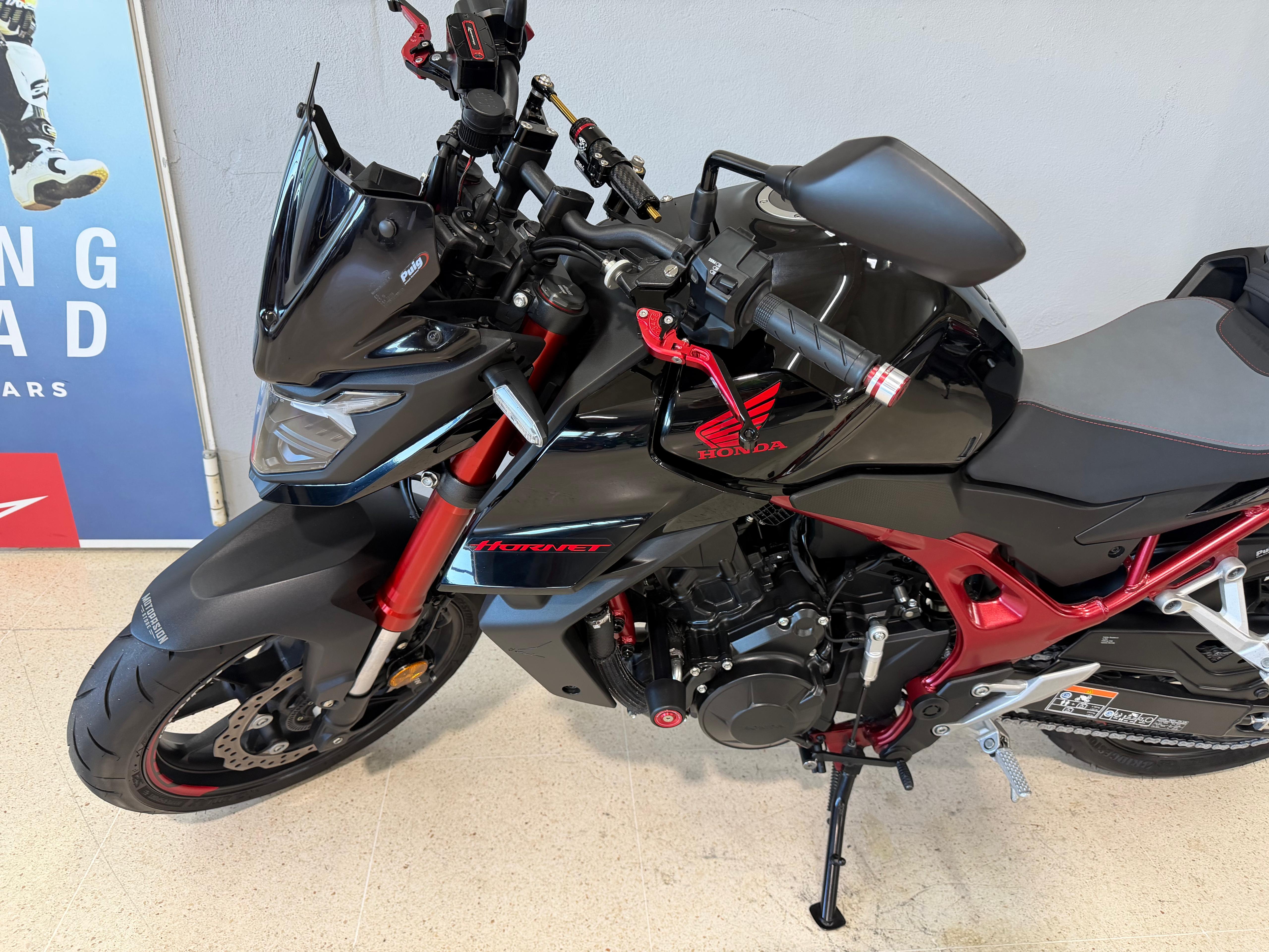 Foto 5 de HONDA HORNET 750 Imagen de HONDA HORNET 750