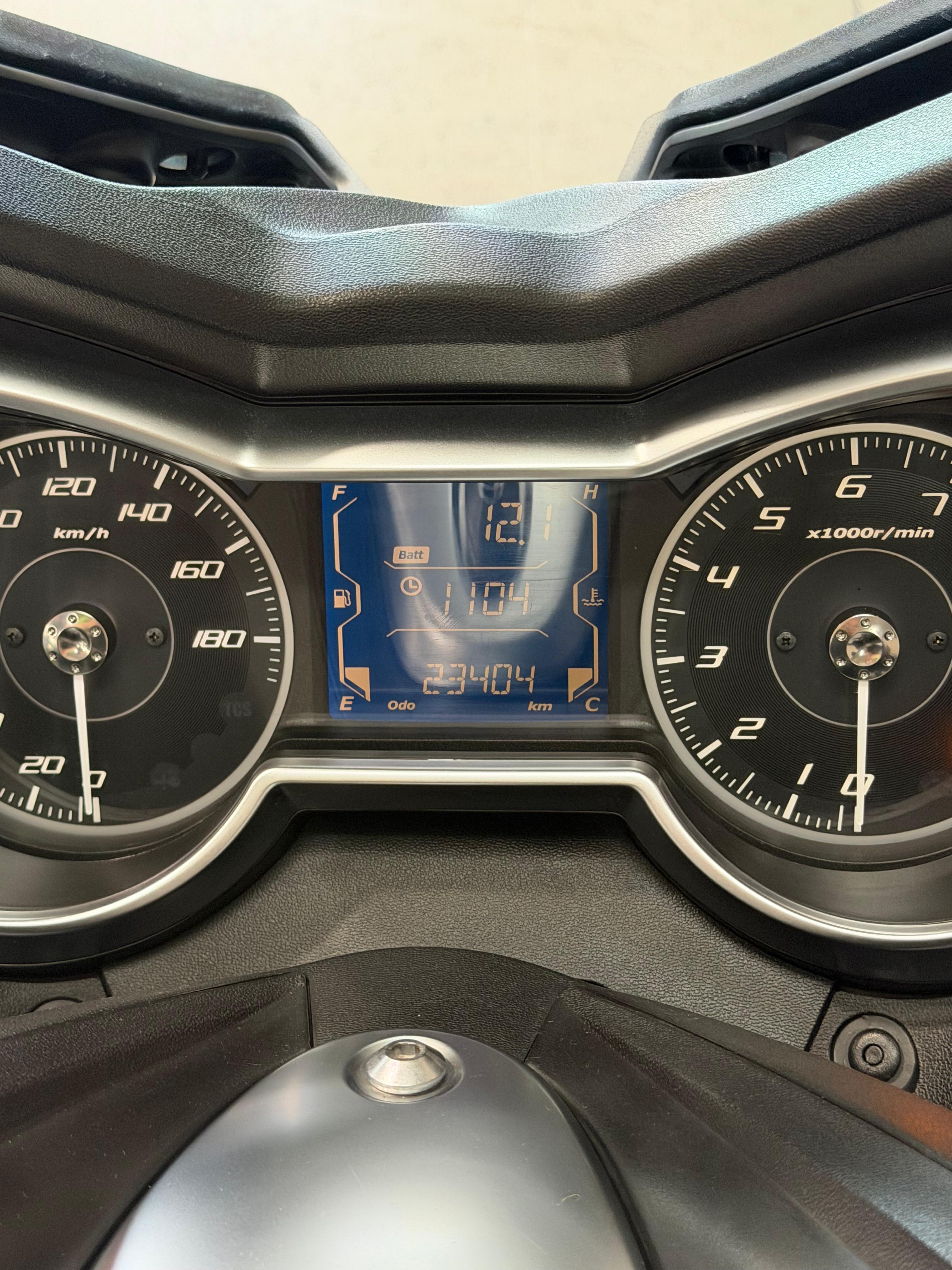 Imagen de YAMAHA XMAX 400 TECH MAX