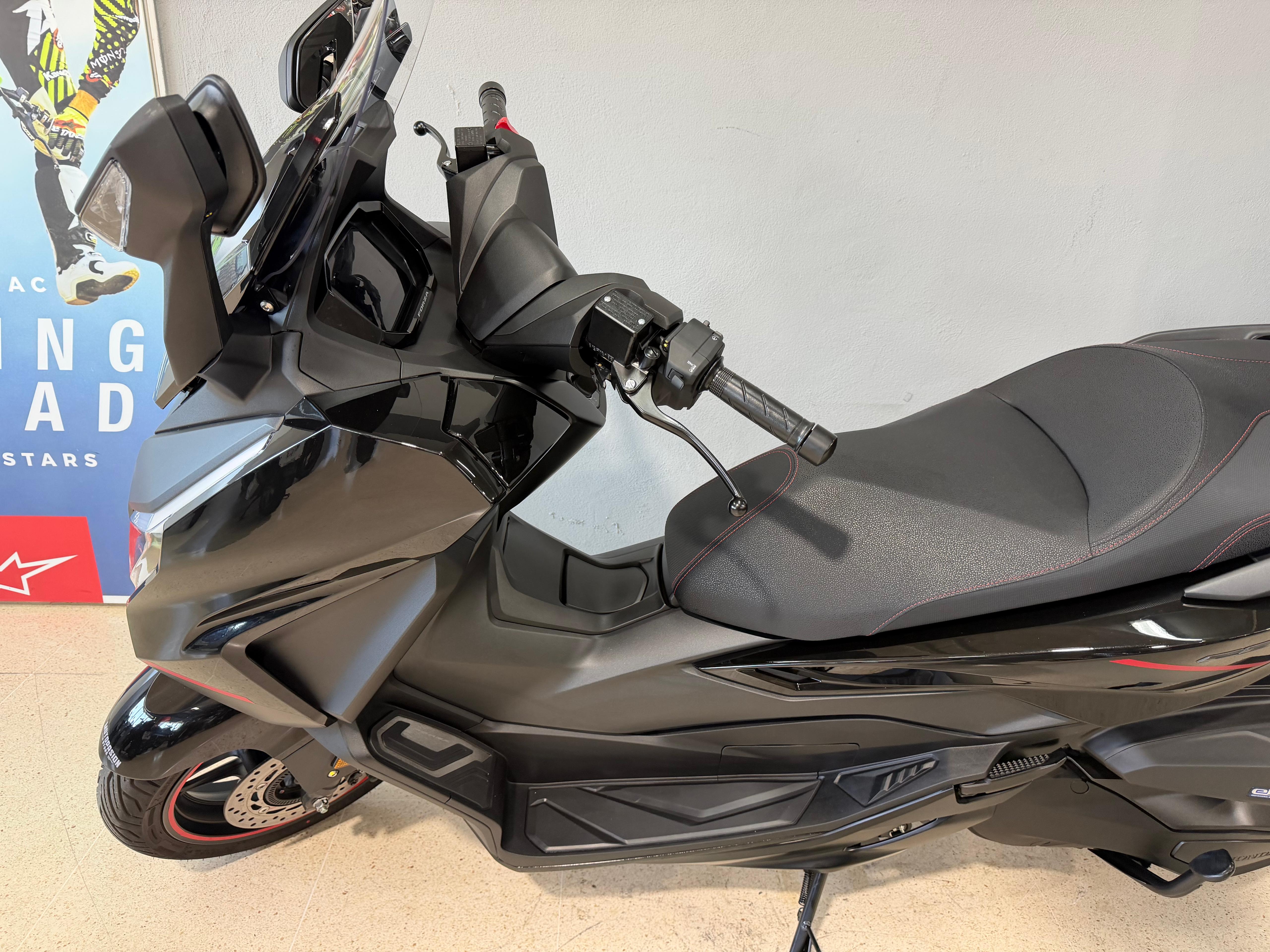 Imagen de HONDA FORZA 350