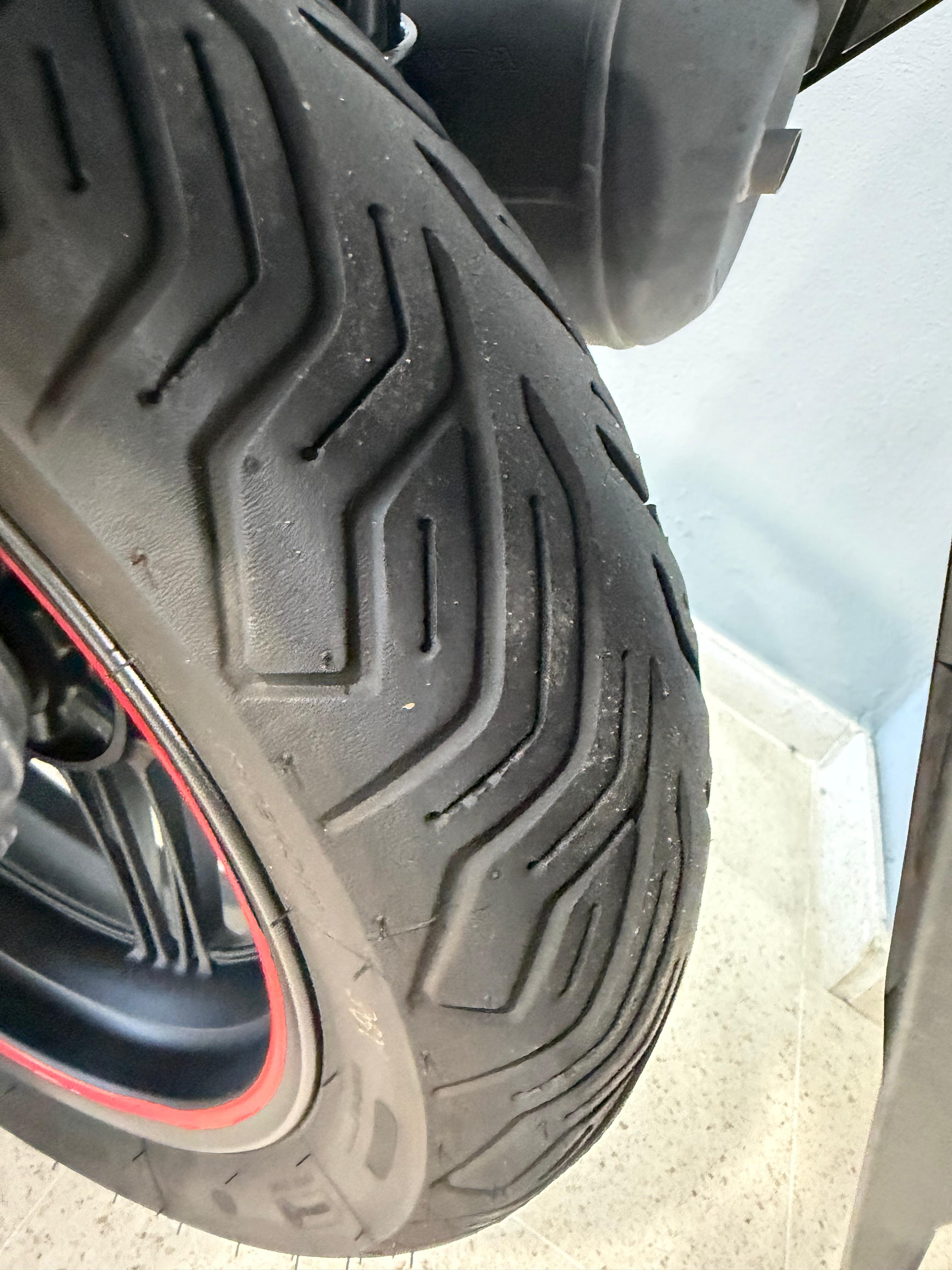 Imagen de HONDA FORZA 350