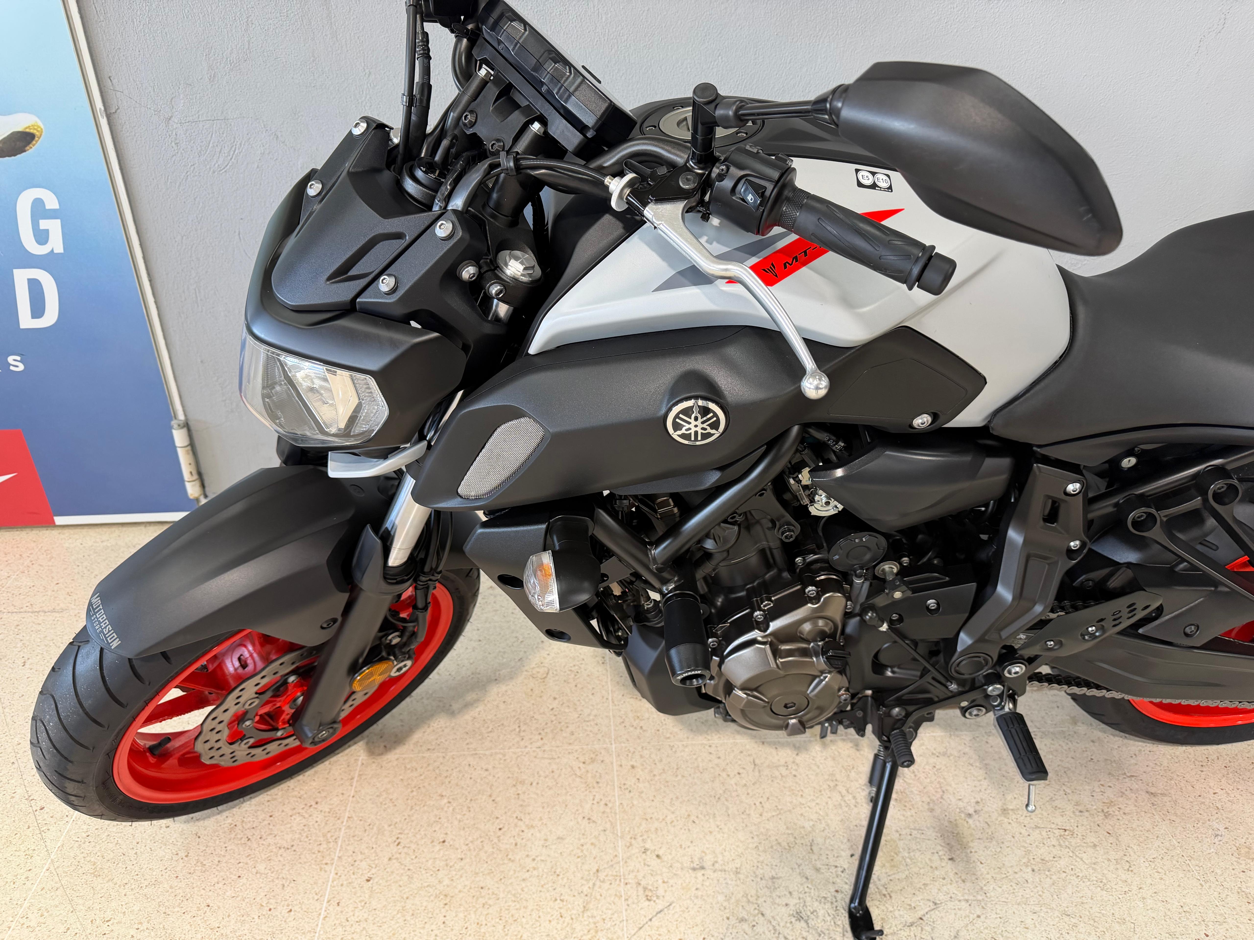 Foto 5 de YAMAHA MT-07 Imagen de YAMAHA MT-07