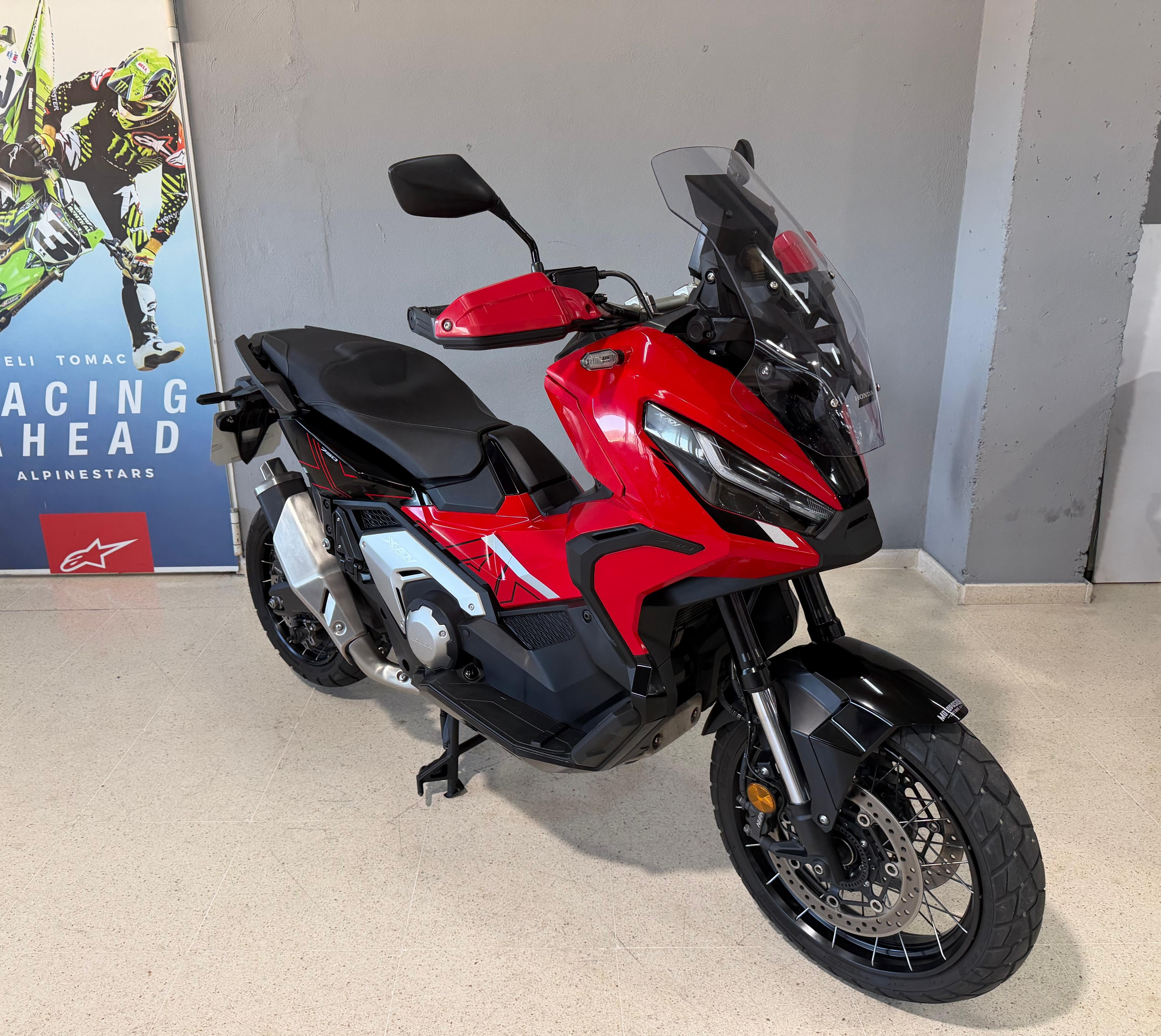 Imagen de HONDA X-ADV 750 - 2024 - (ADV750R) - ROJO
