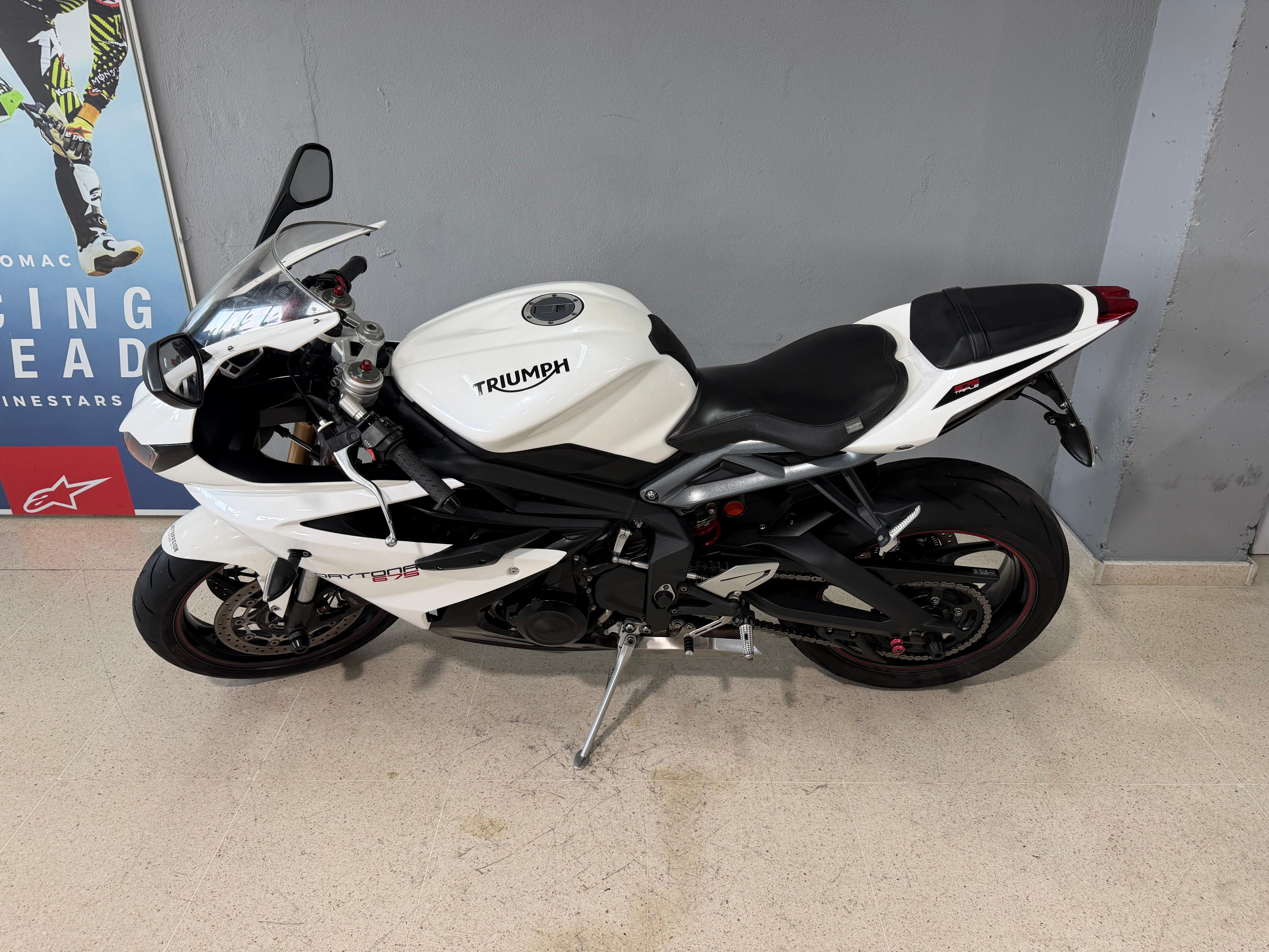 Imagen de TRIUMPH DAYTONA 675