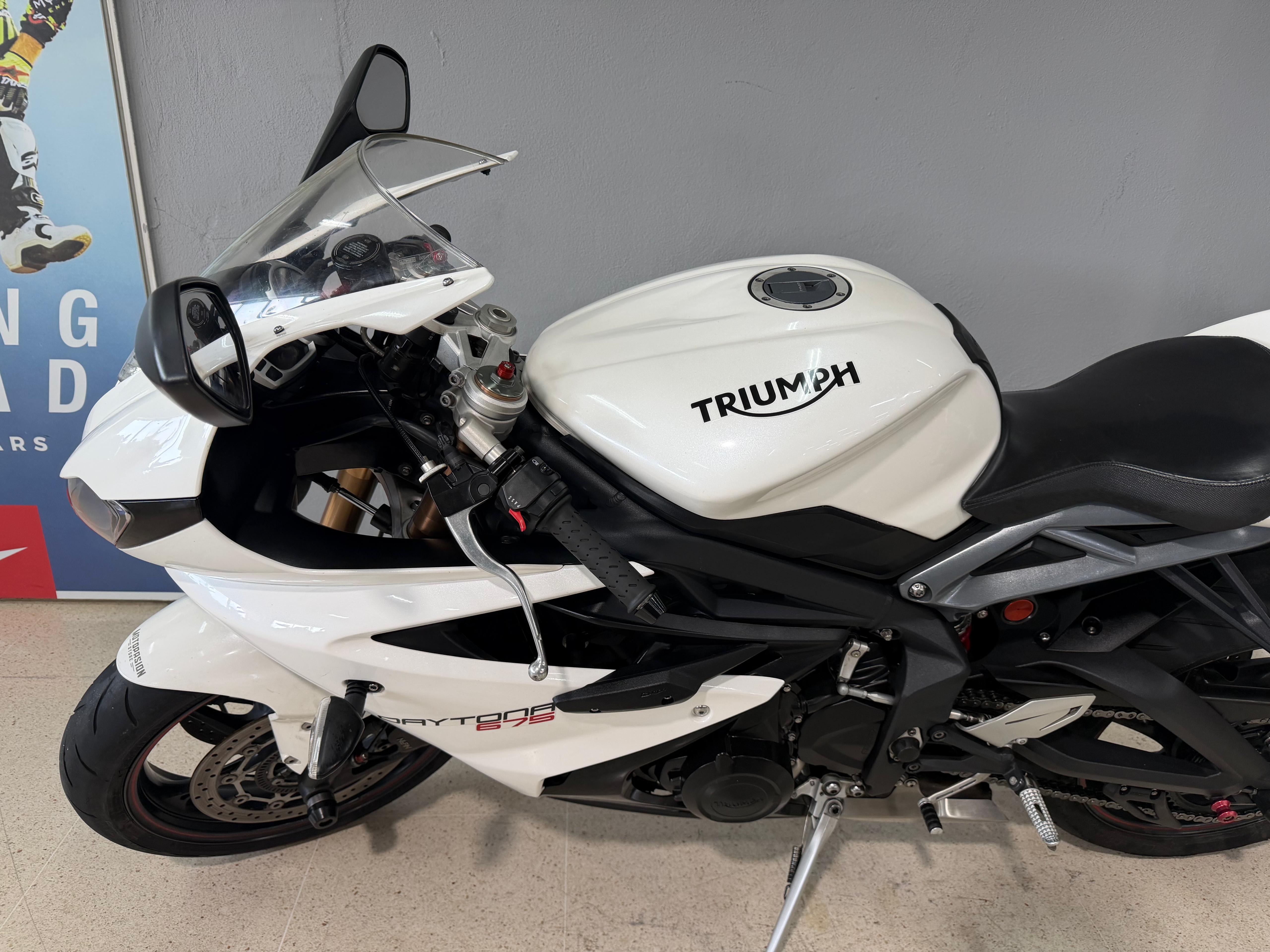Imagen de TRIUMPH DAYTONA 675