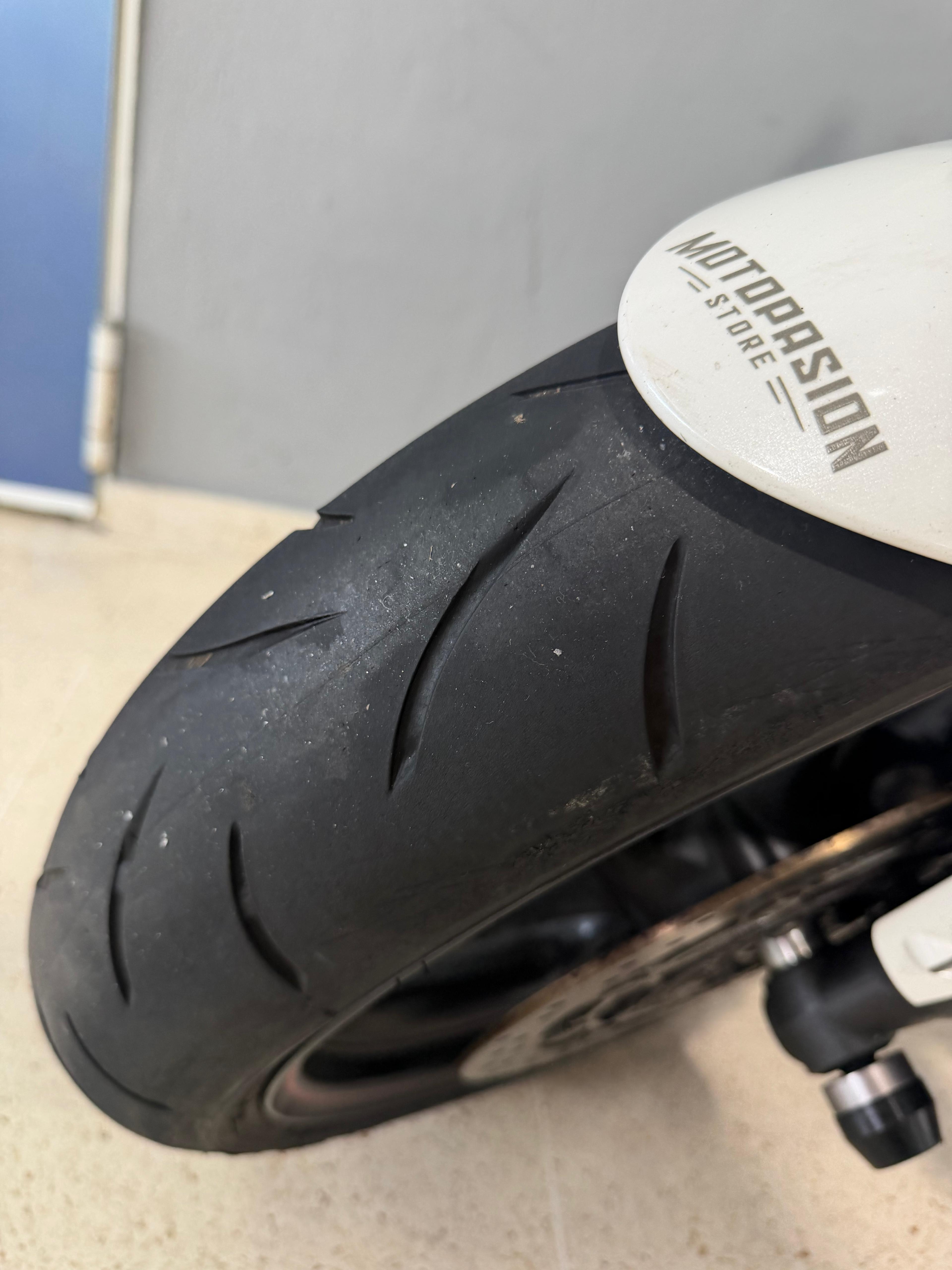 Imagen de TRIUMPH DAYTONA 675