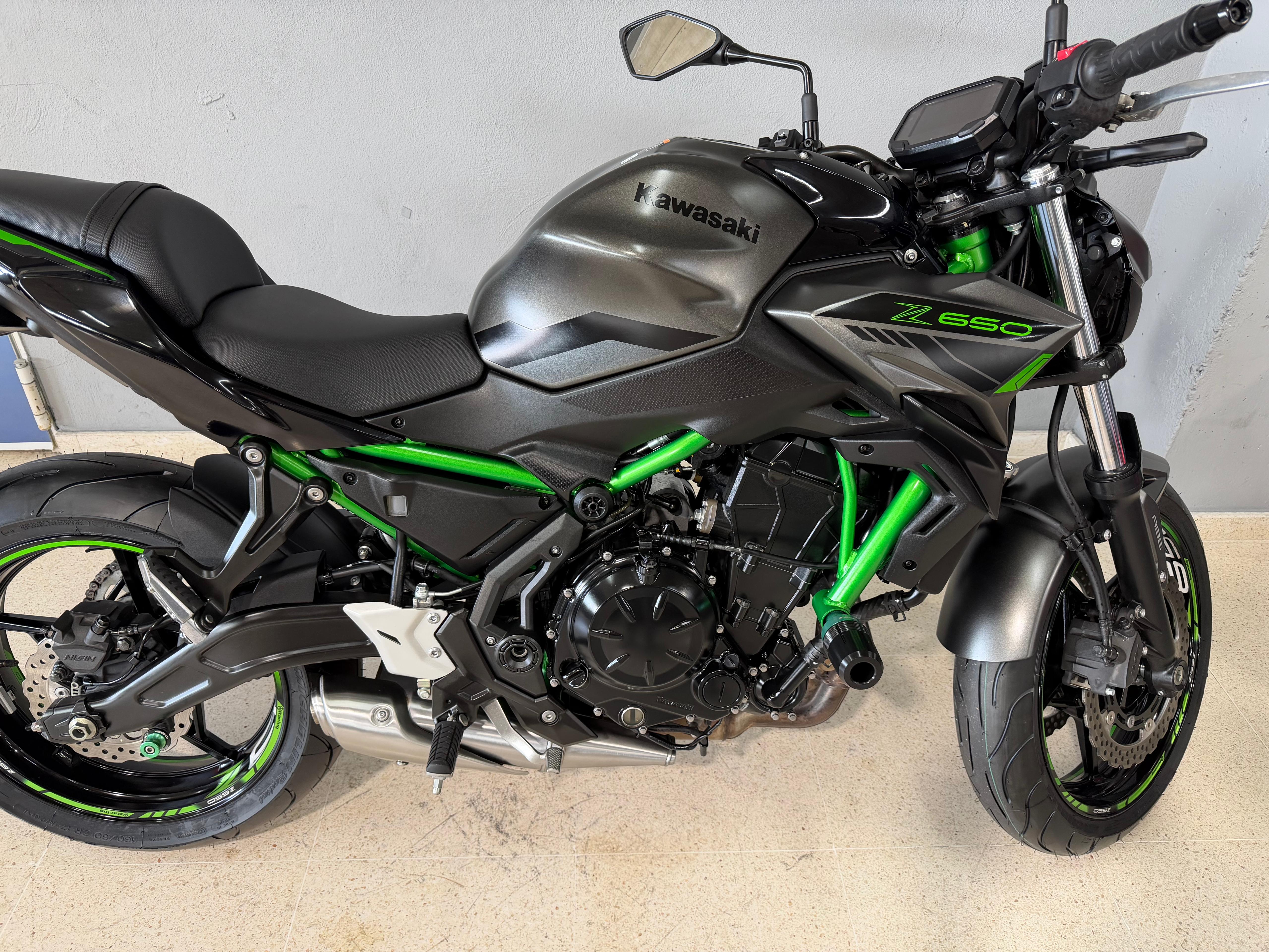 Foto 2 de KAWASAKI Z 650 Imagen de KAWASAKI Z 650