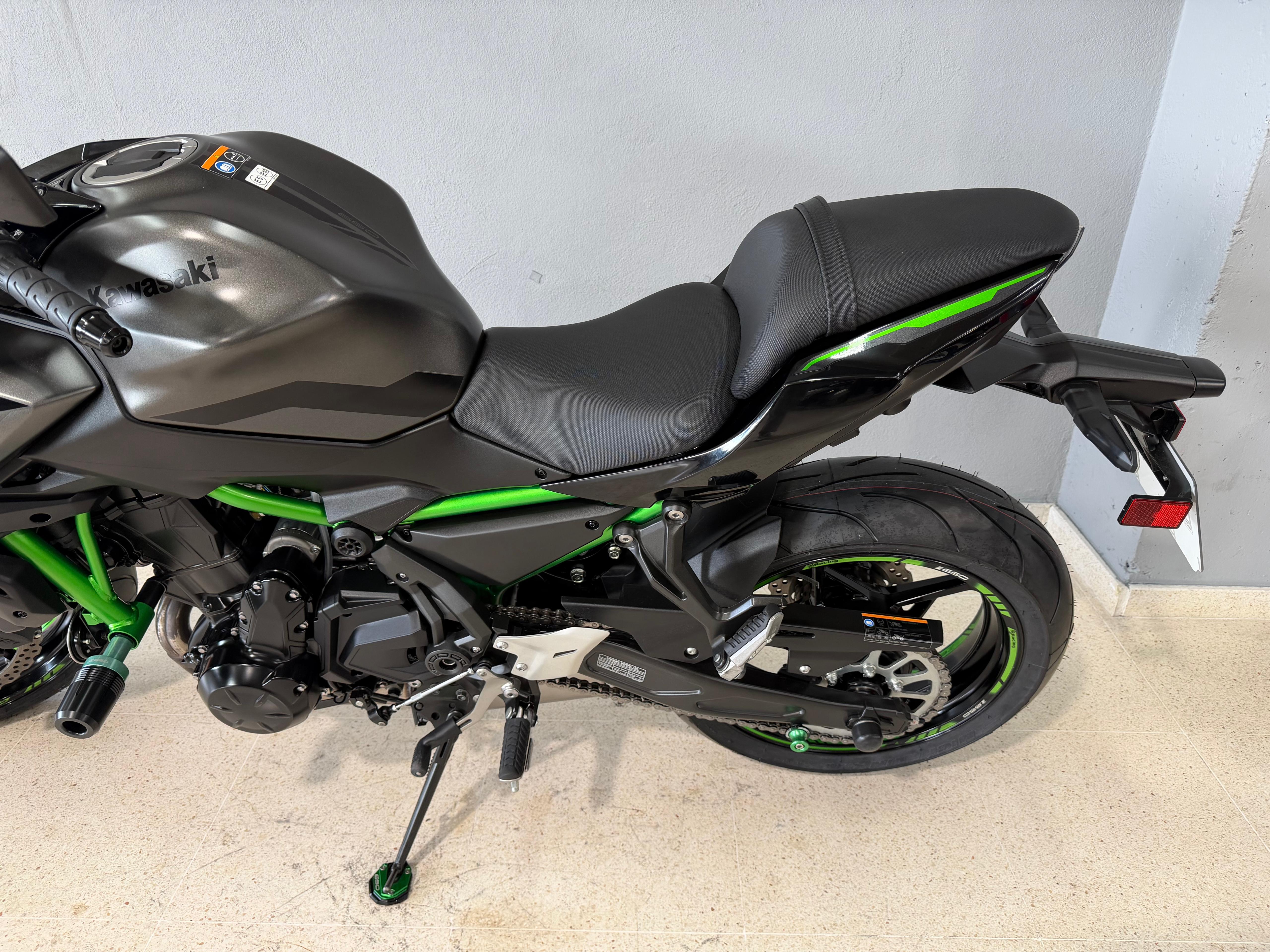 Foto 6 de KAWASAKI Z 650 Imagen de KAWASAKI Z 650