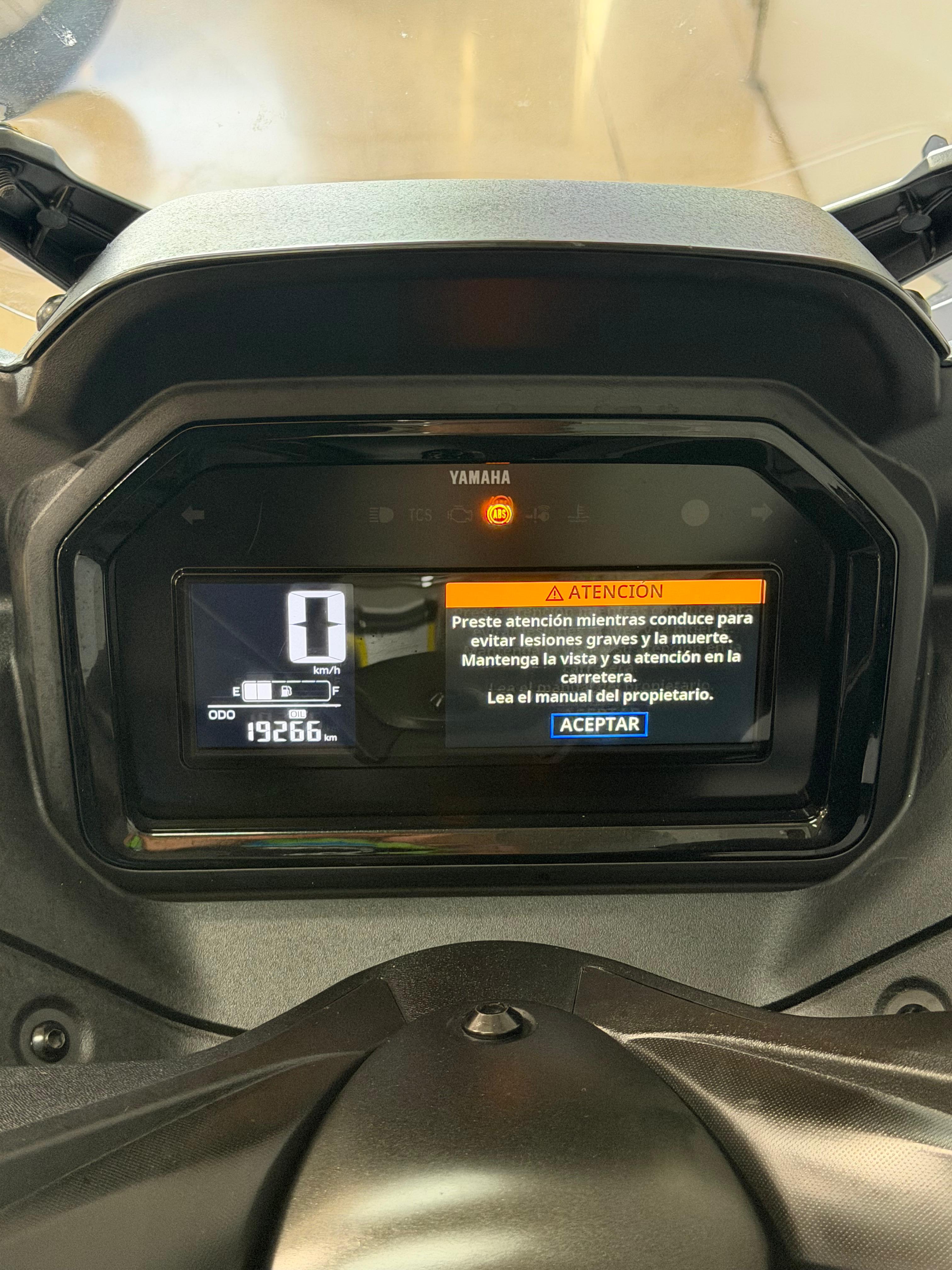 Imagen de YAMAHA XMAX 300 TECH MAX - NEGRO