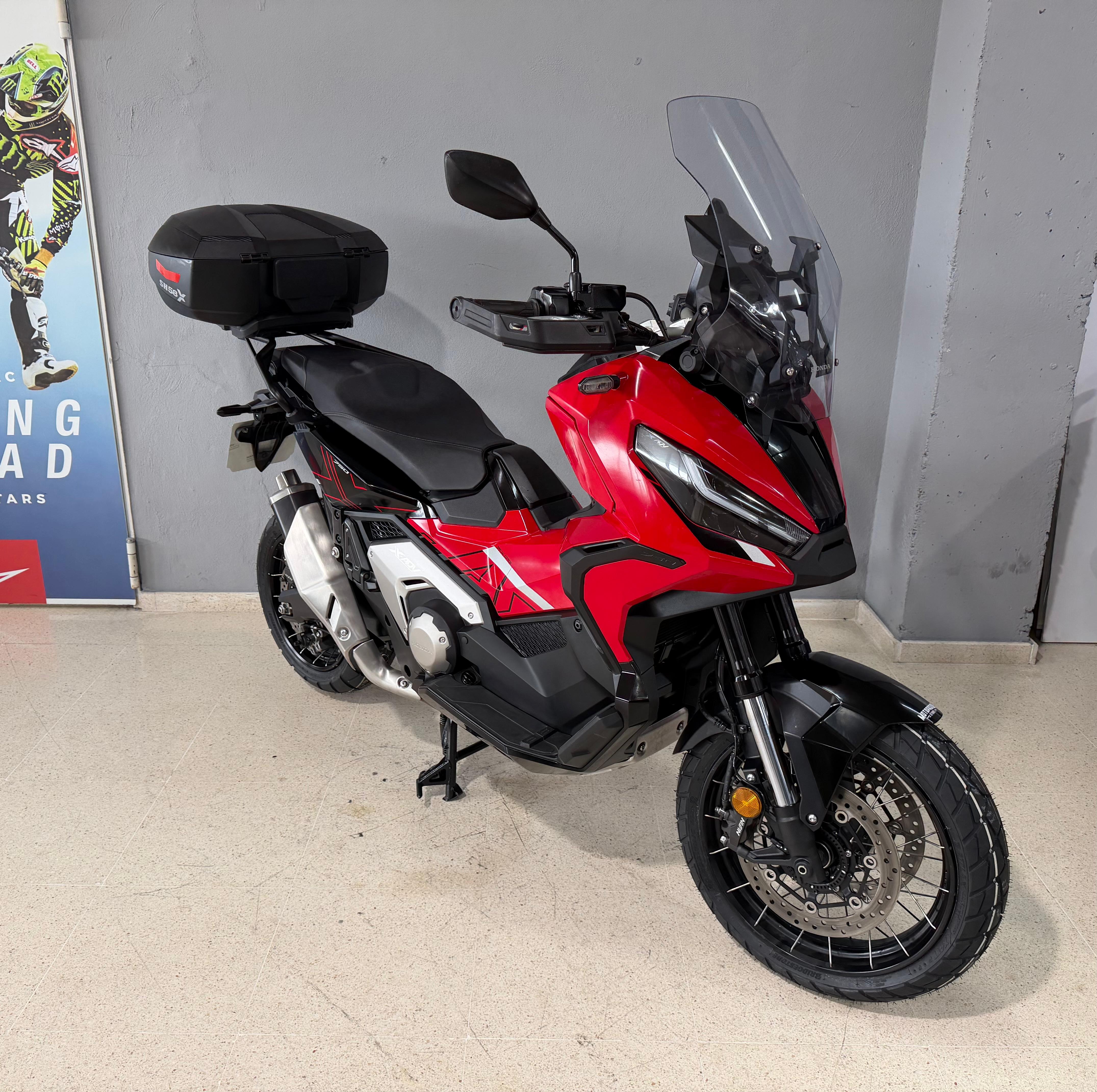 Foto 3 de HONDA X-ADV 750 SPECIAL EDITION Imagen de HONDA X-ADV 750 SPECIAL EDITION