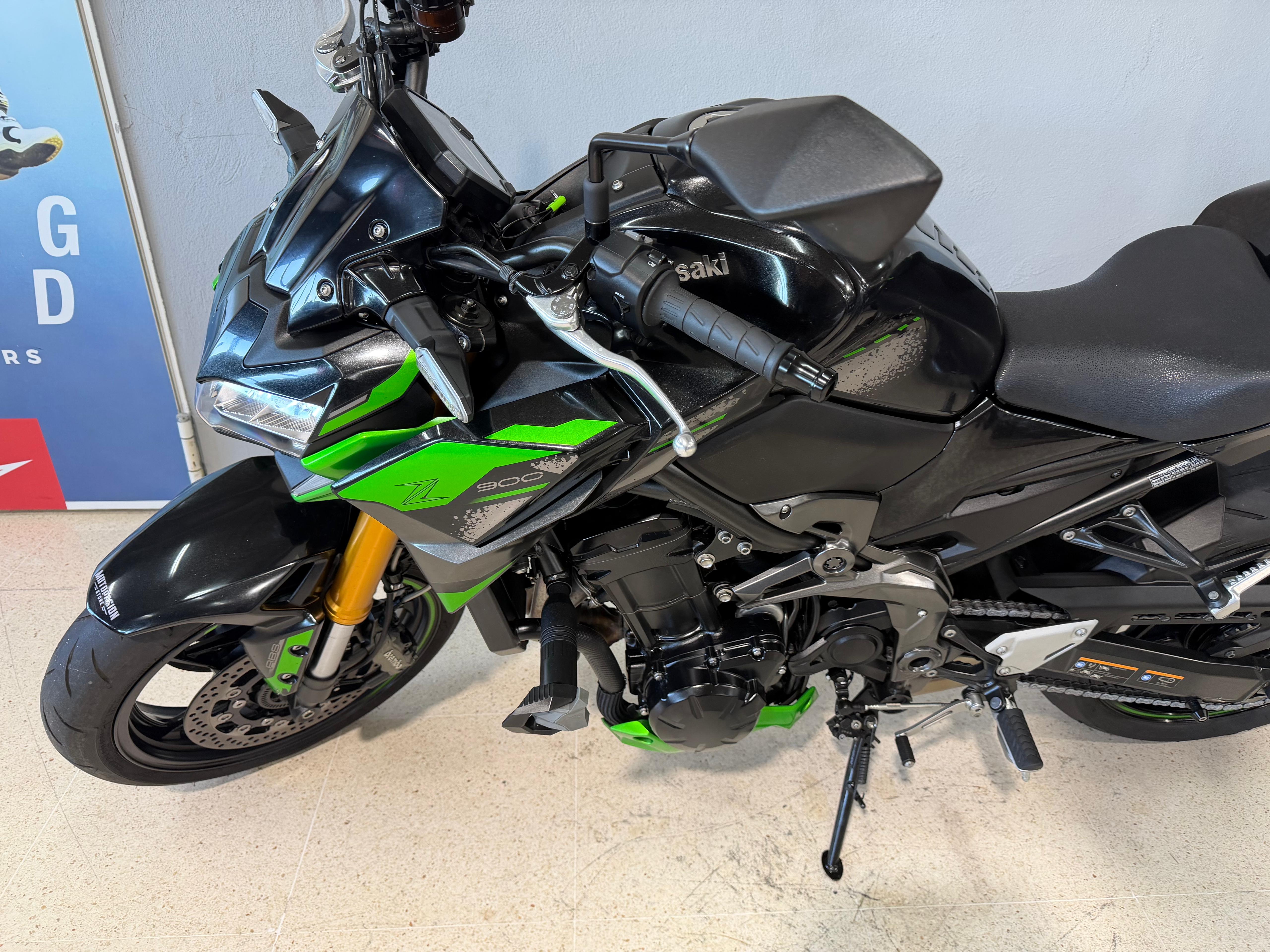 Foto 5 de KAWASAKI Z 900 SE Imagen de KAWASAKI Z 900 SE