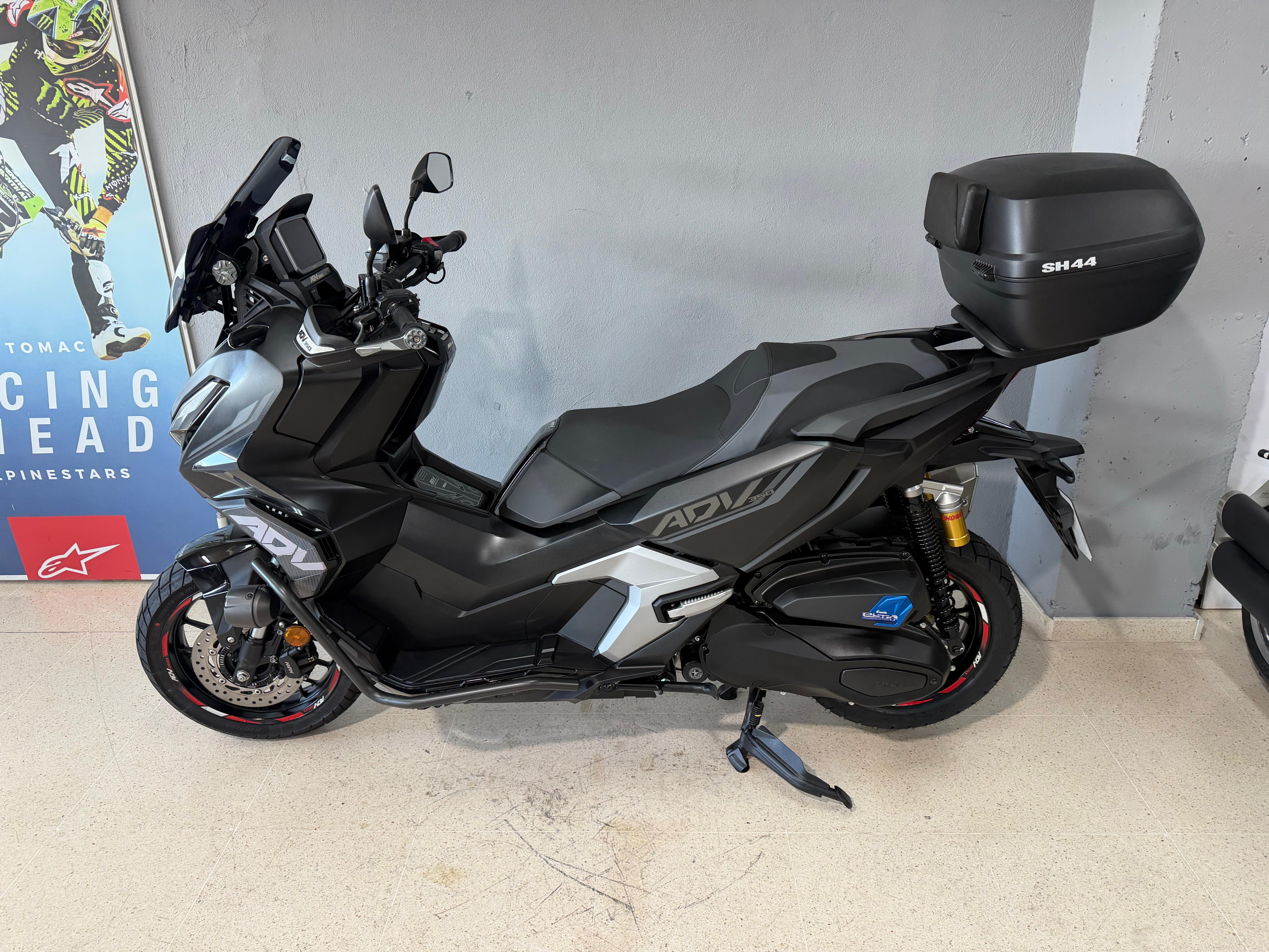 Foto 4 de HONDA ADV350 Imagen de HONDA ADV350