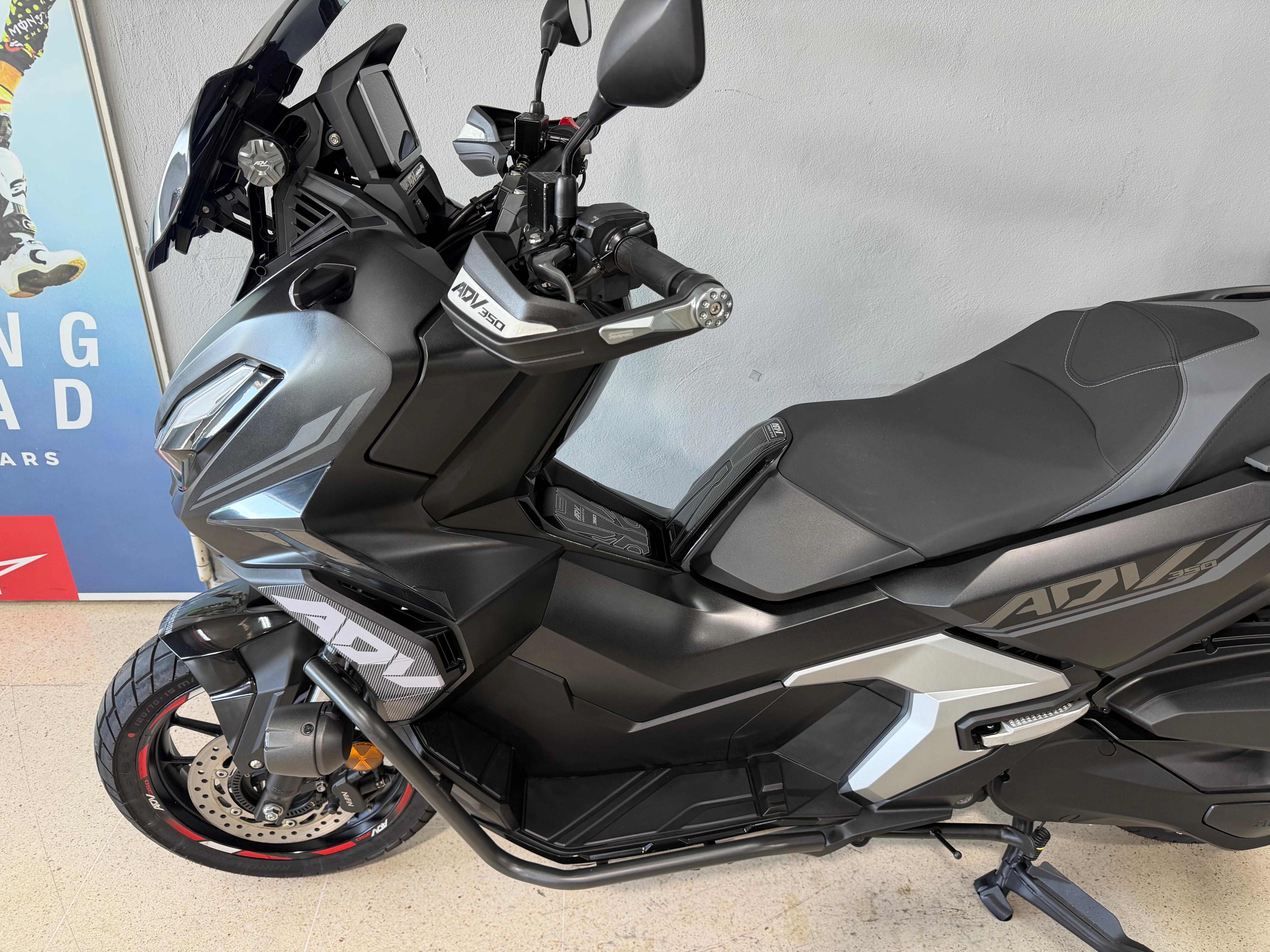 Foto 5 de HONDA ADV350 Imagen de HONDA ADV350