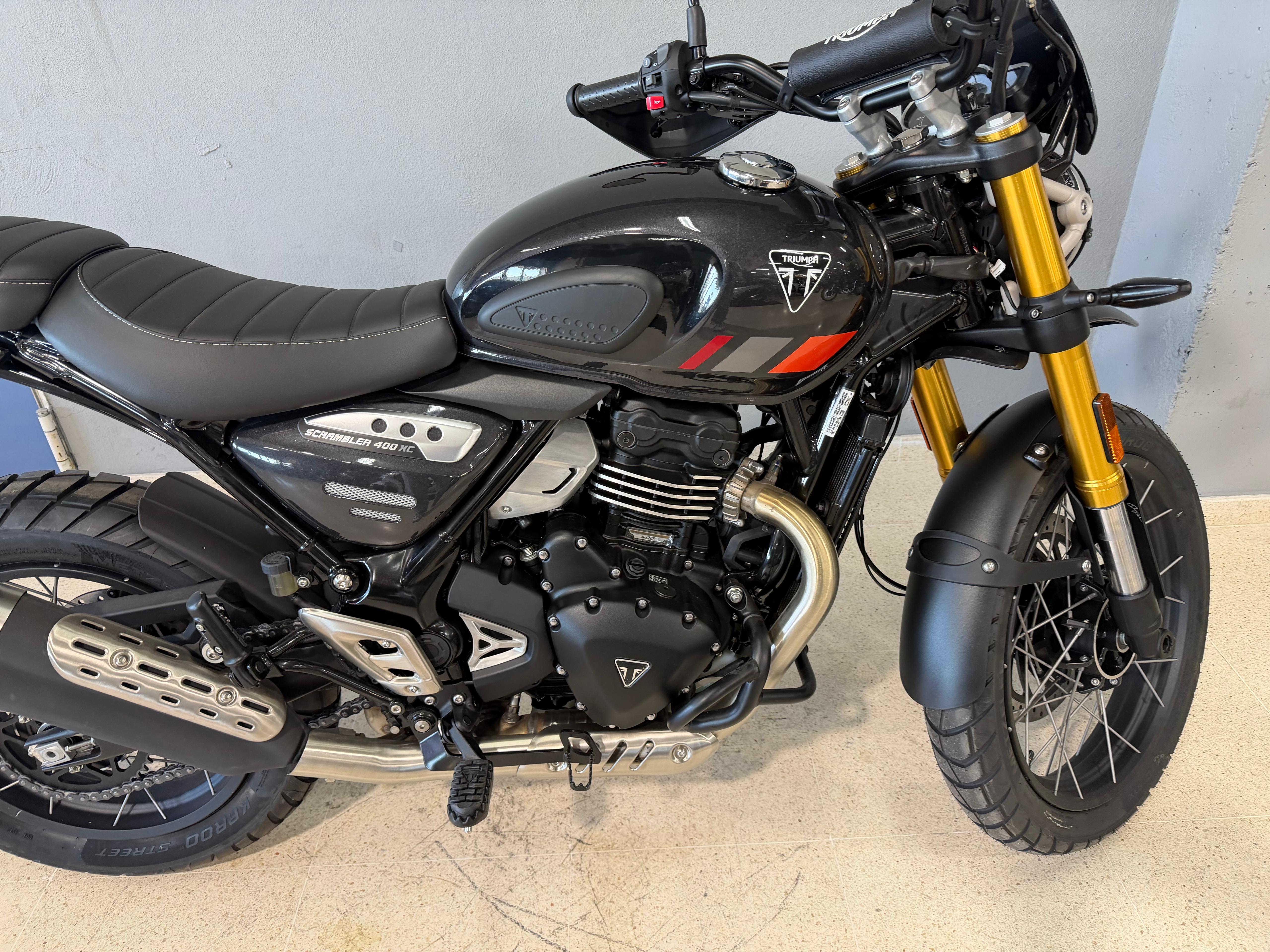 Foto 2 de TRIUMPH SCRAMBLER 400 XC 26 - STORM GREY Imagen de TRIUMPH SCRAMBLER 400 XC 26 - STORM GREY
