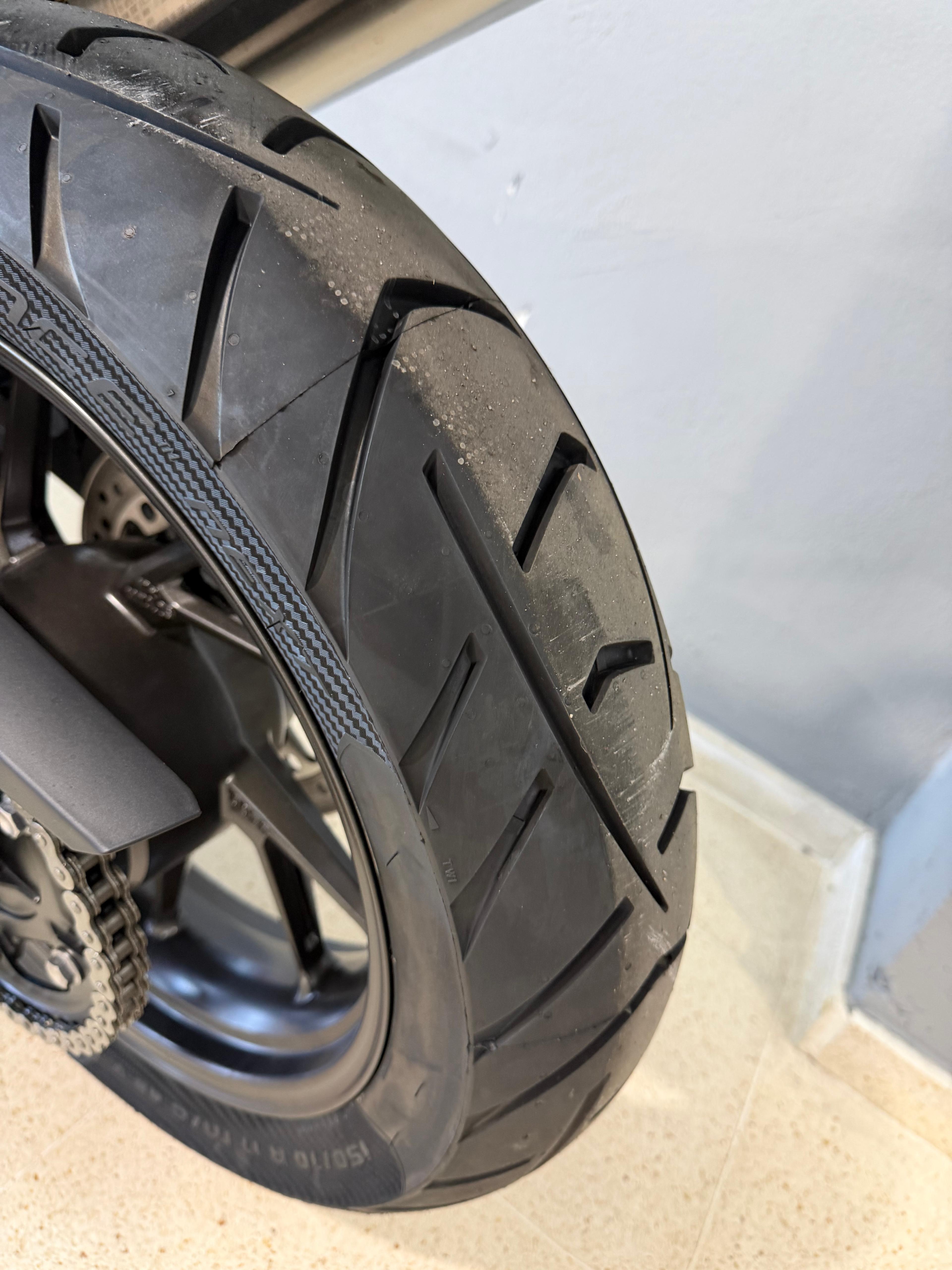 Imagen de TRIUMPH TIGER 900 GT PRO 25 - A2 - SNOWDONIA WHITE/ SAPPHIRE BLACK