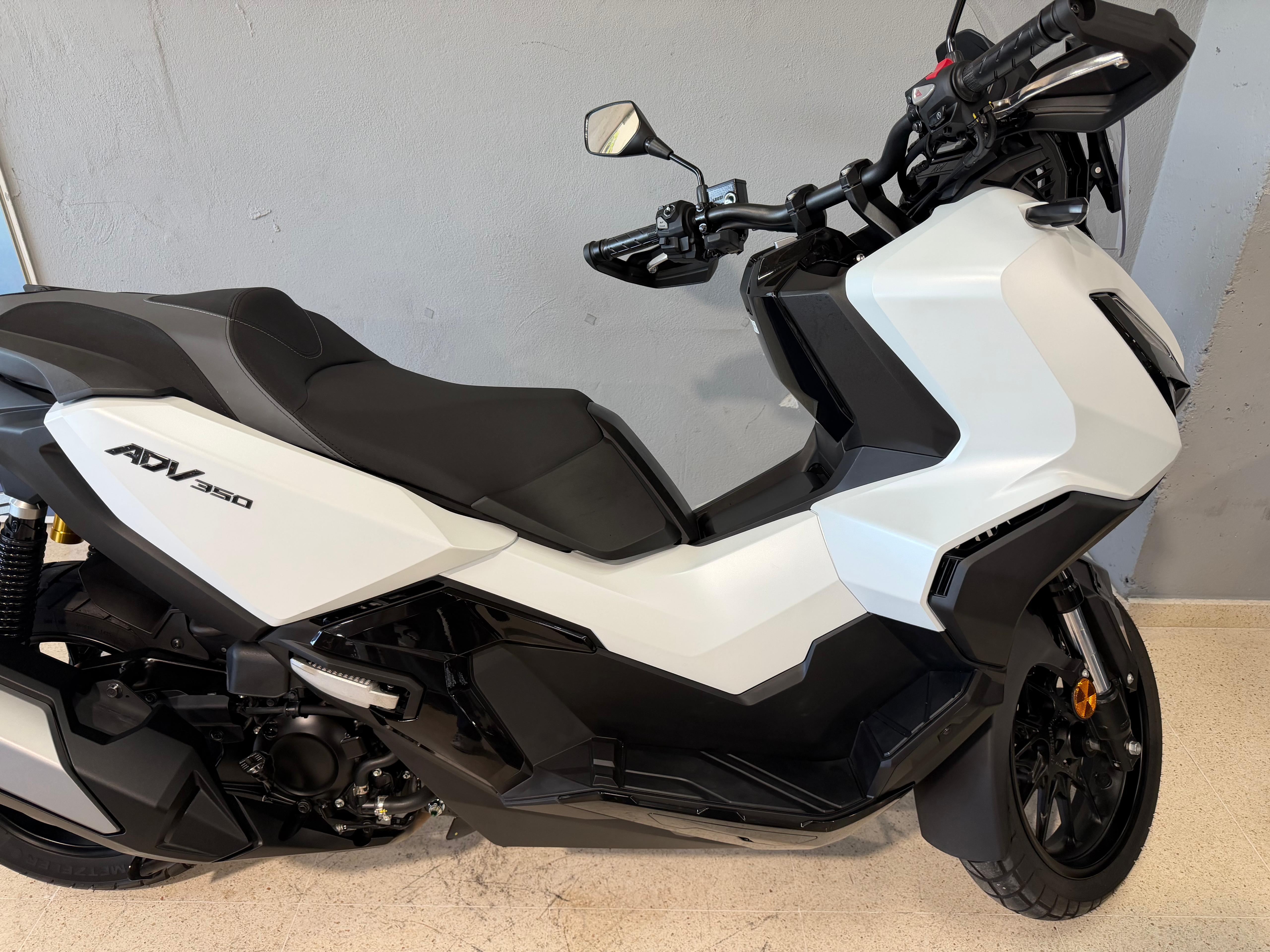 Imagen de HONDA ADV350