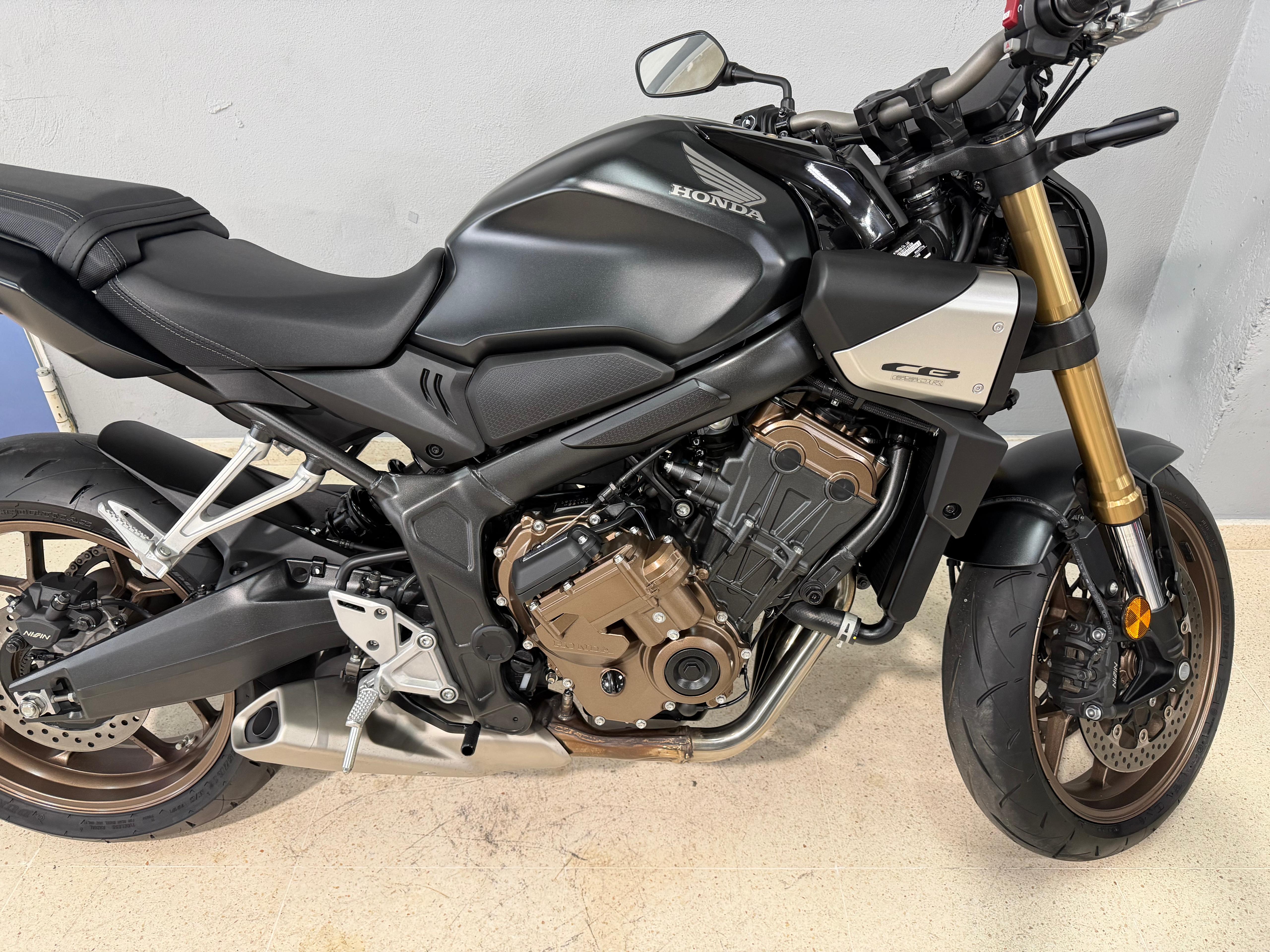 Imagen de HONDA CB650R E-CLUTCH