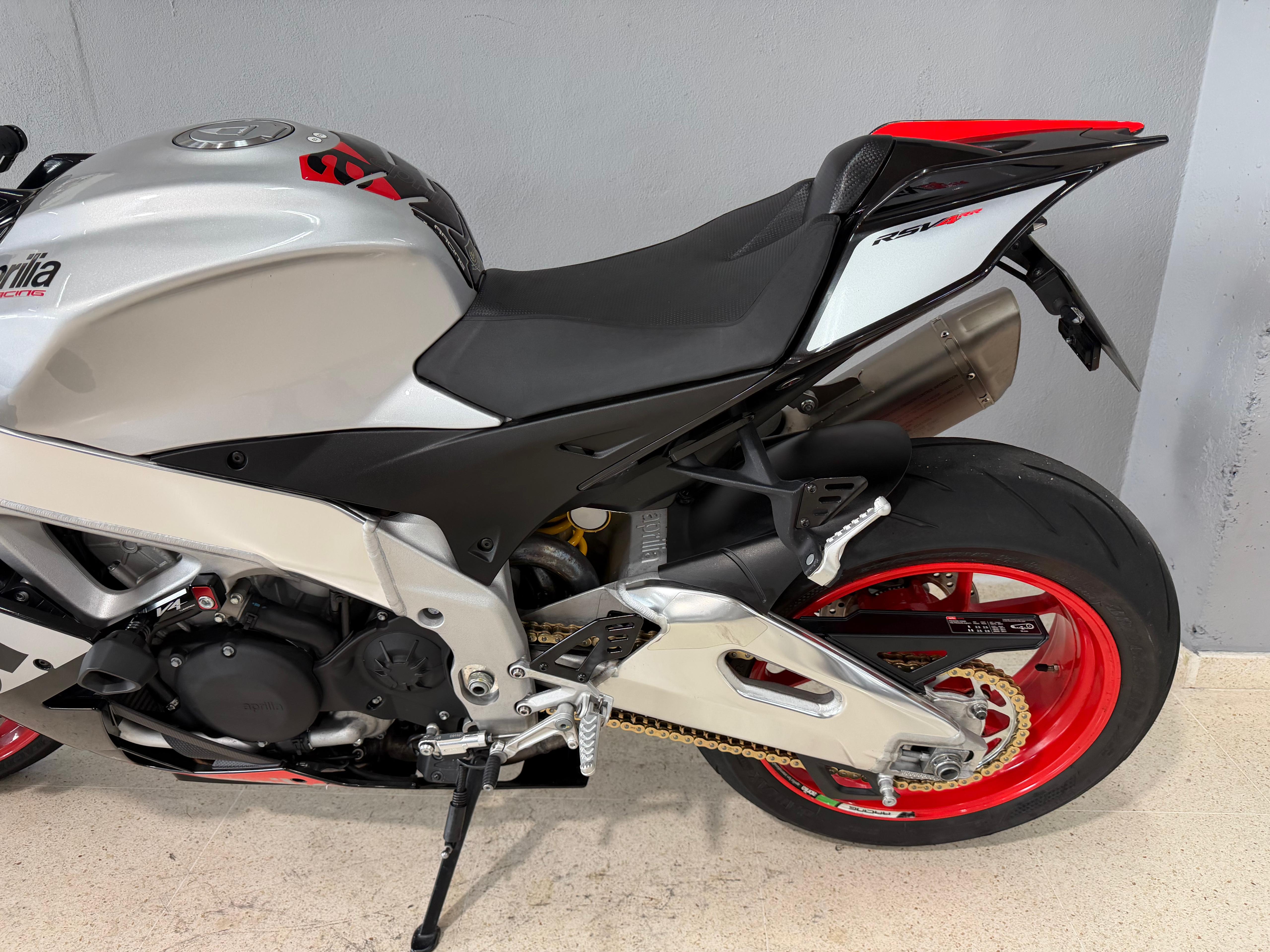 Imagen de APRILIA RSV4