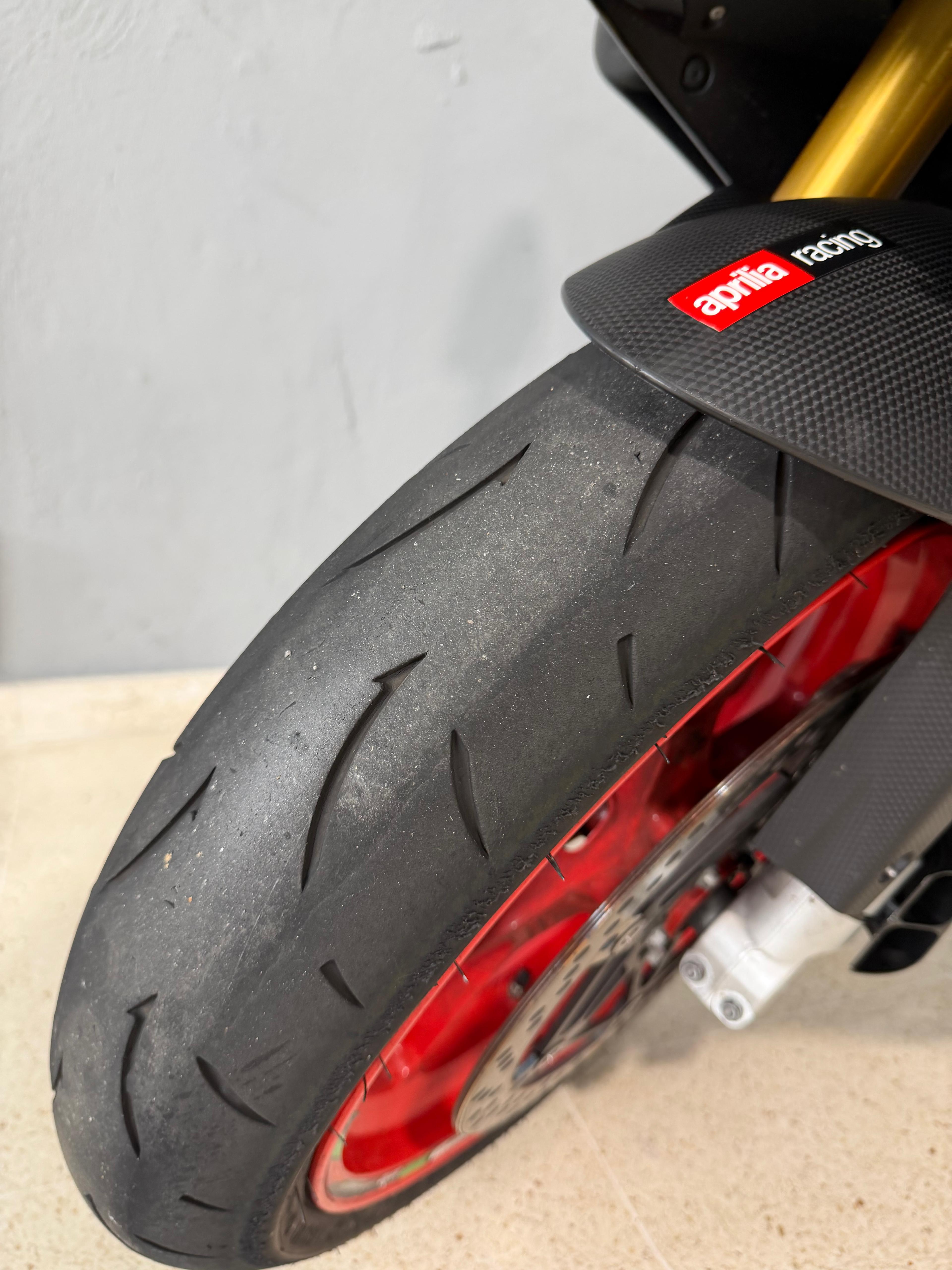 Imagen de APRILIA RSV4