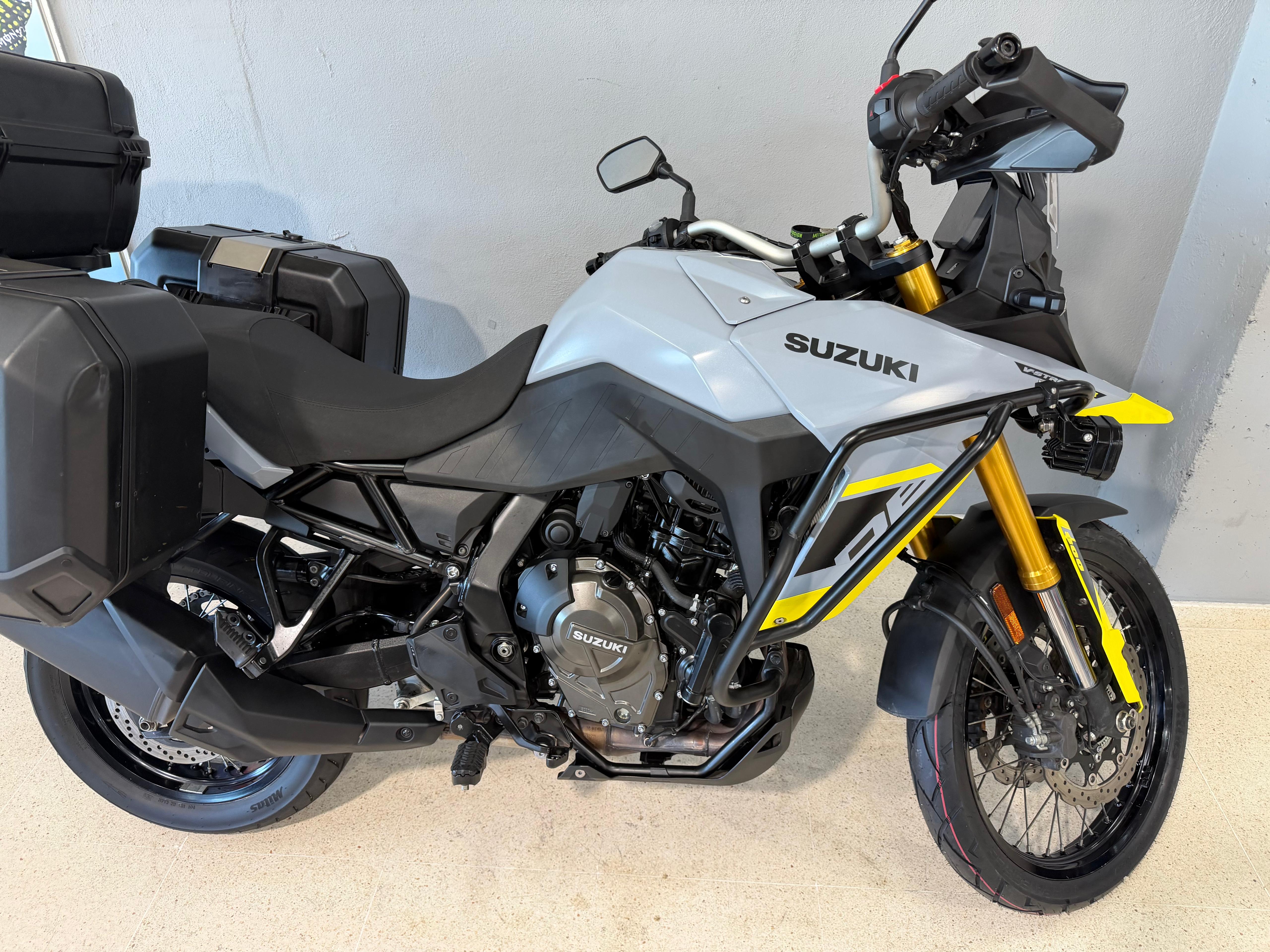 Foto 2 de SUZUKI V-STROM 800 Imagen de SUZUKI V-STROM 800