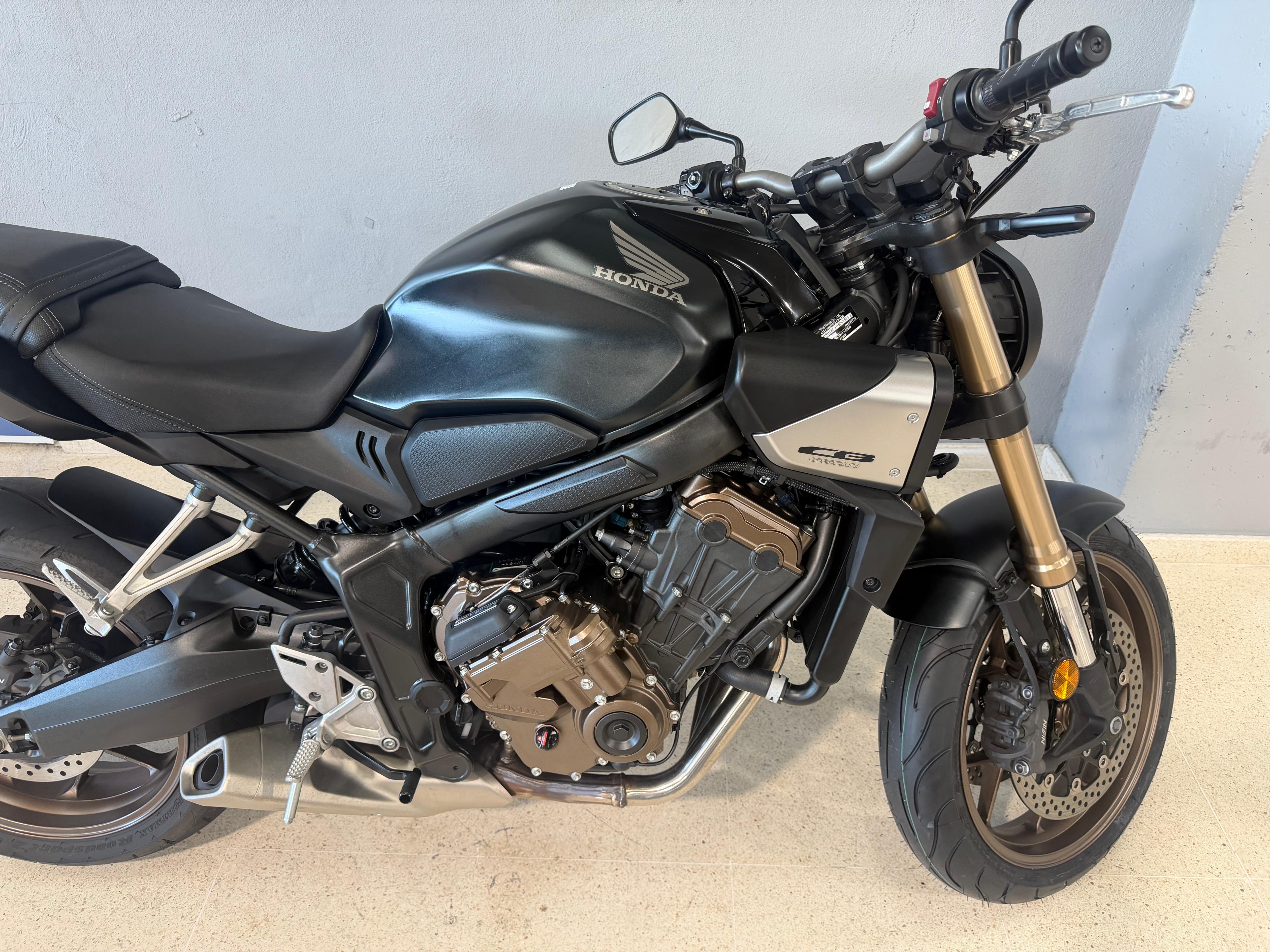 Foto 2 de HONDA CB650R Imagen de HONDA CB650R