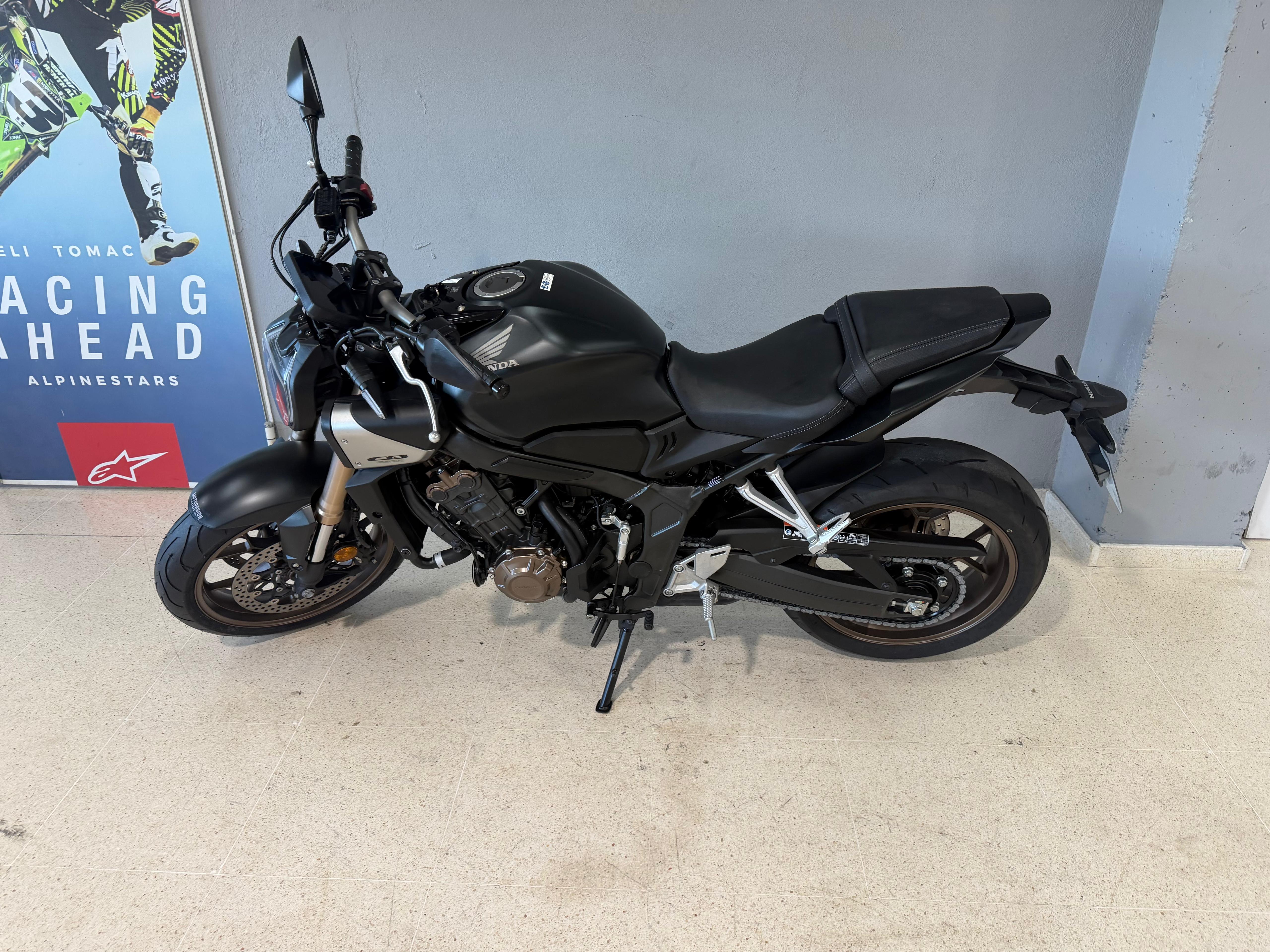 Foto 4 de HONDA CB650R Imagen de HONDA CB650R