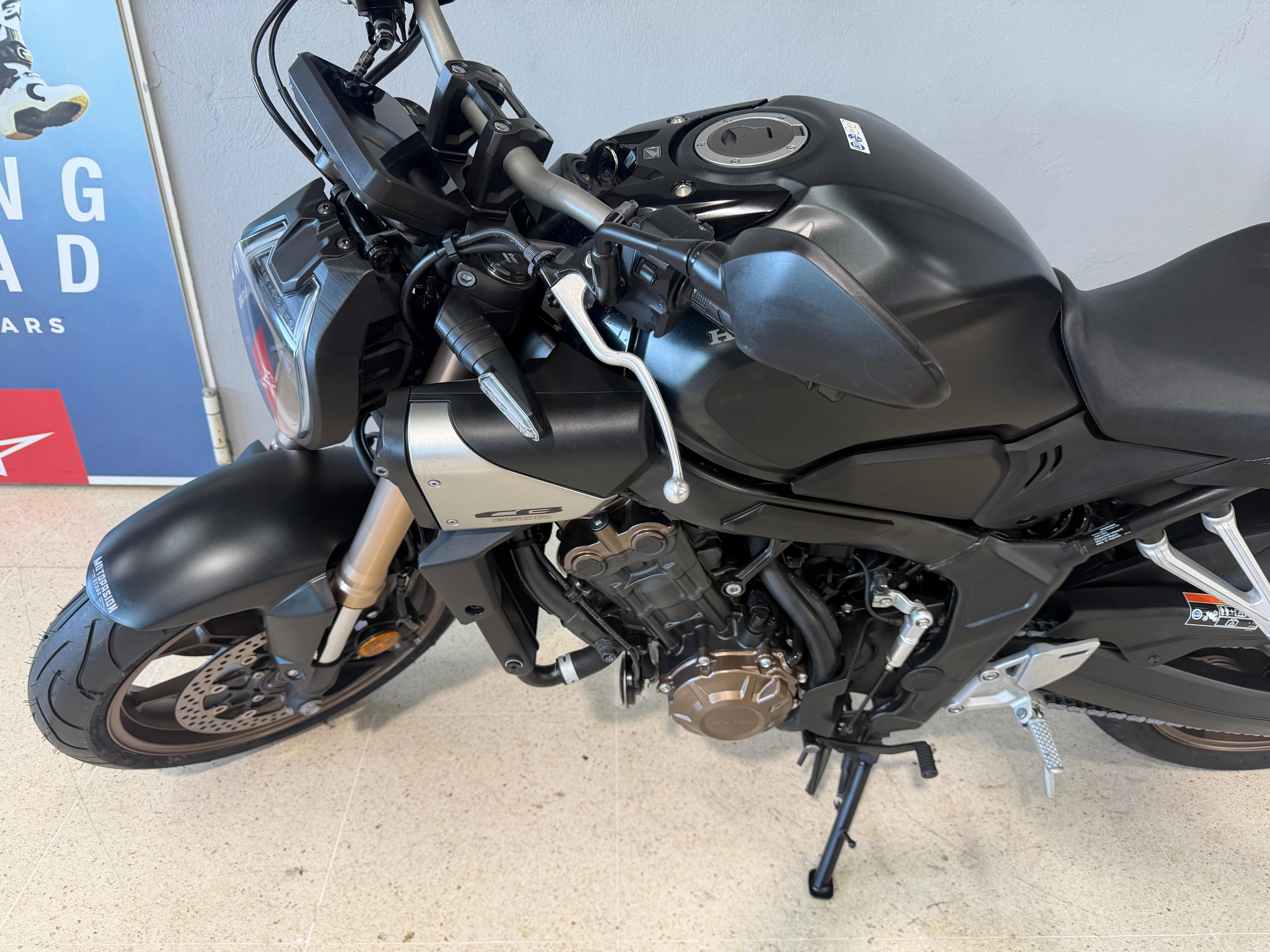 Foto 5 de HONDA CB650R Imagen de HONDA CB650R