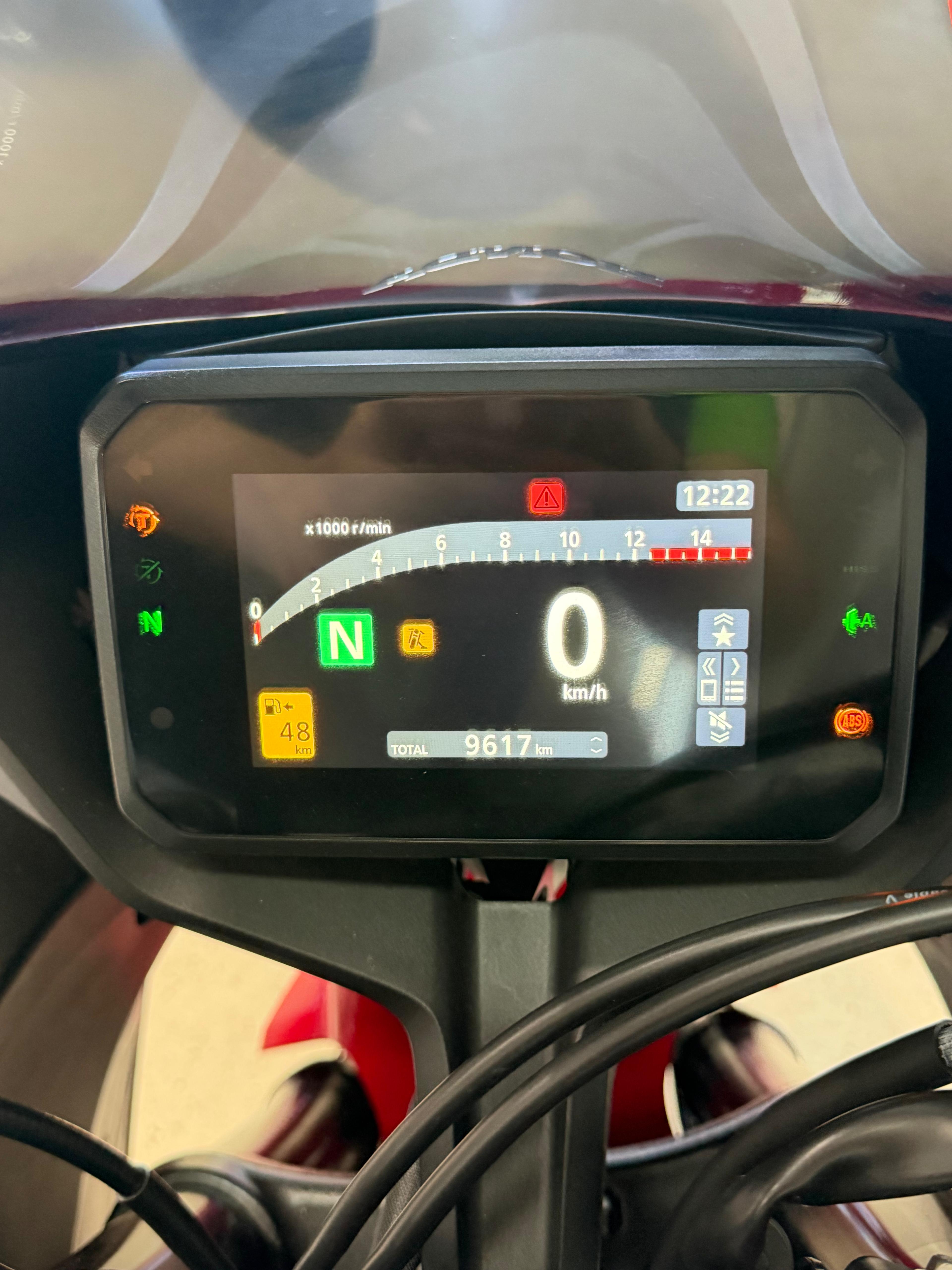 Imagen de HONDA CBR650R E-CLUTCH