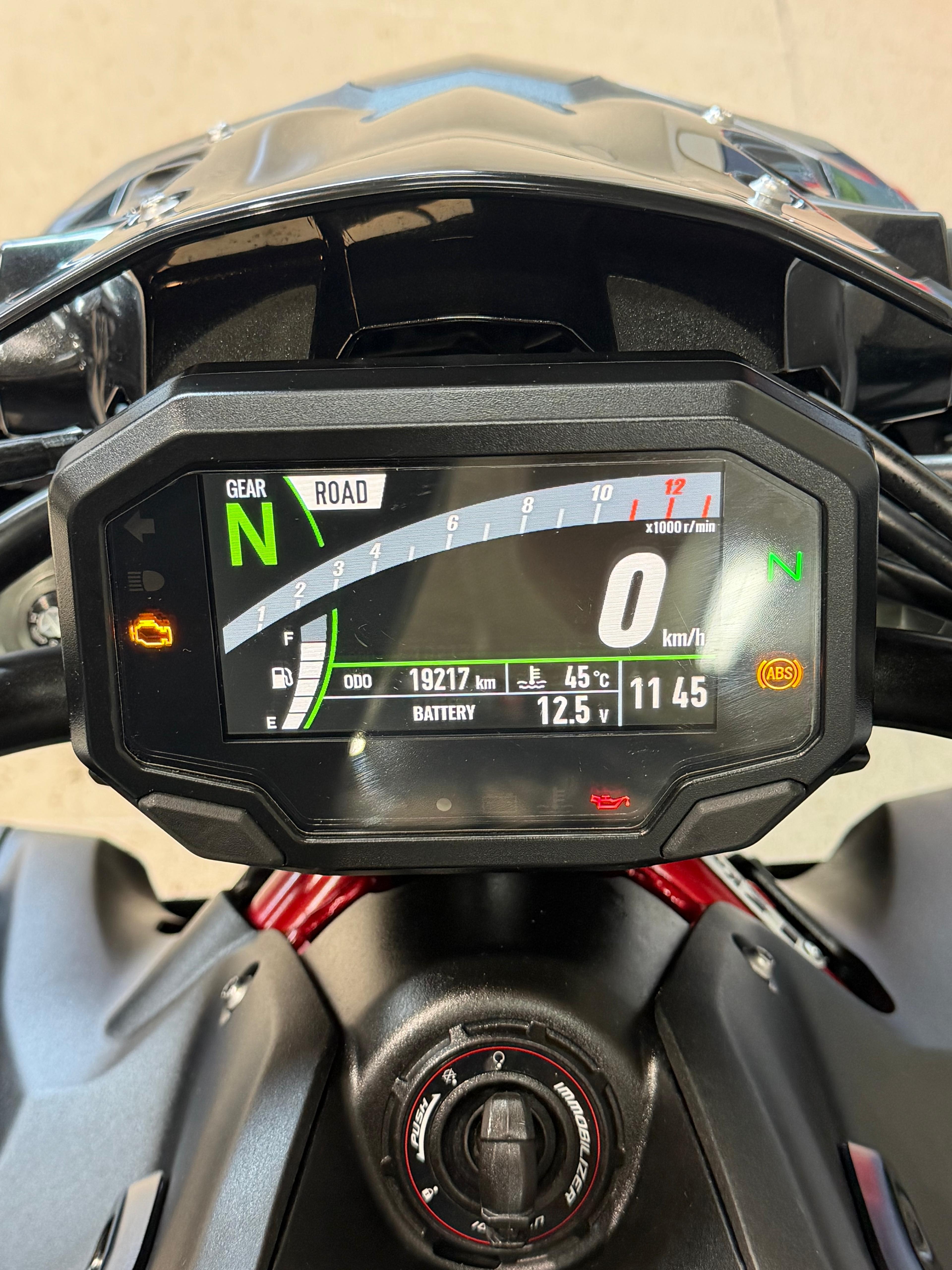 Imagen de KAWASAKI Z 900 A2 21 - NEGRO/ROJO