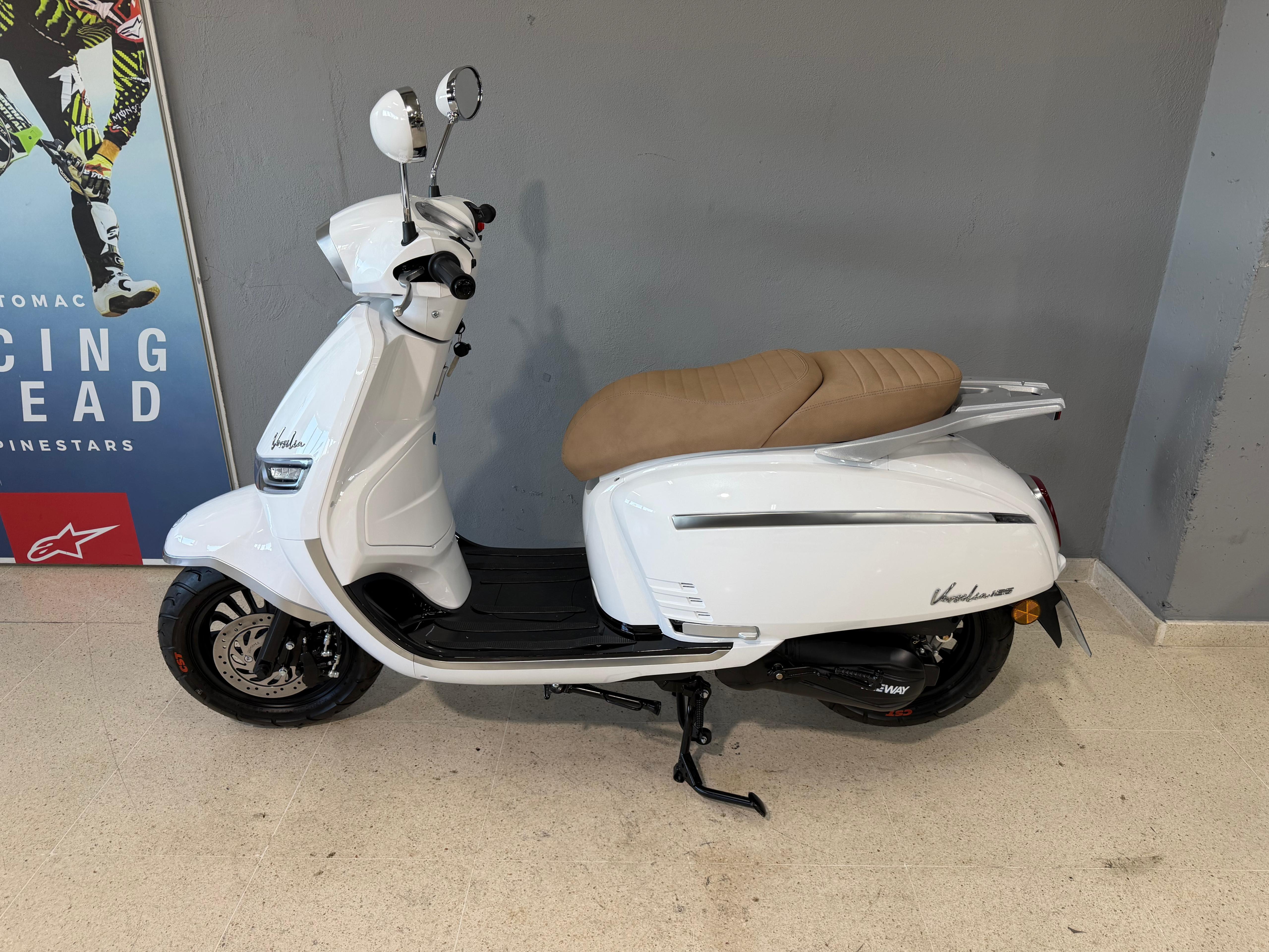 Foto 4 de KEEWAY VERSILIA 125 E5 - BLANCO Imagen de KEEWAY VERSILIA 125 E5 - BLANCO