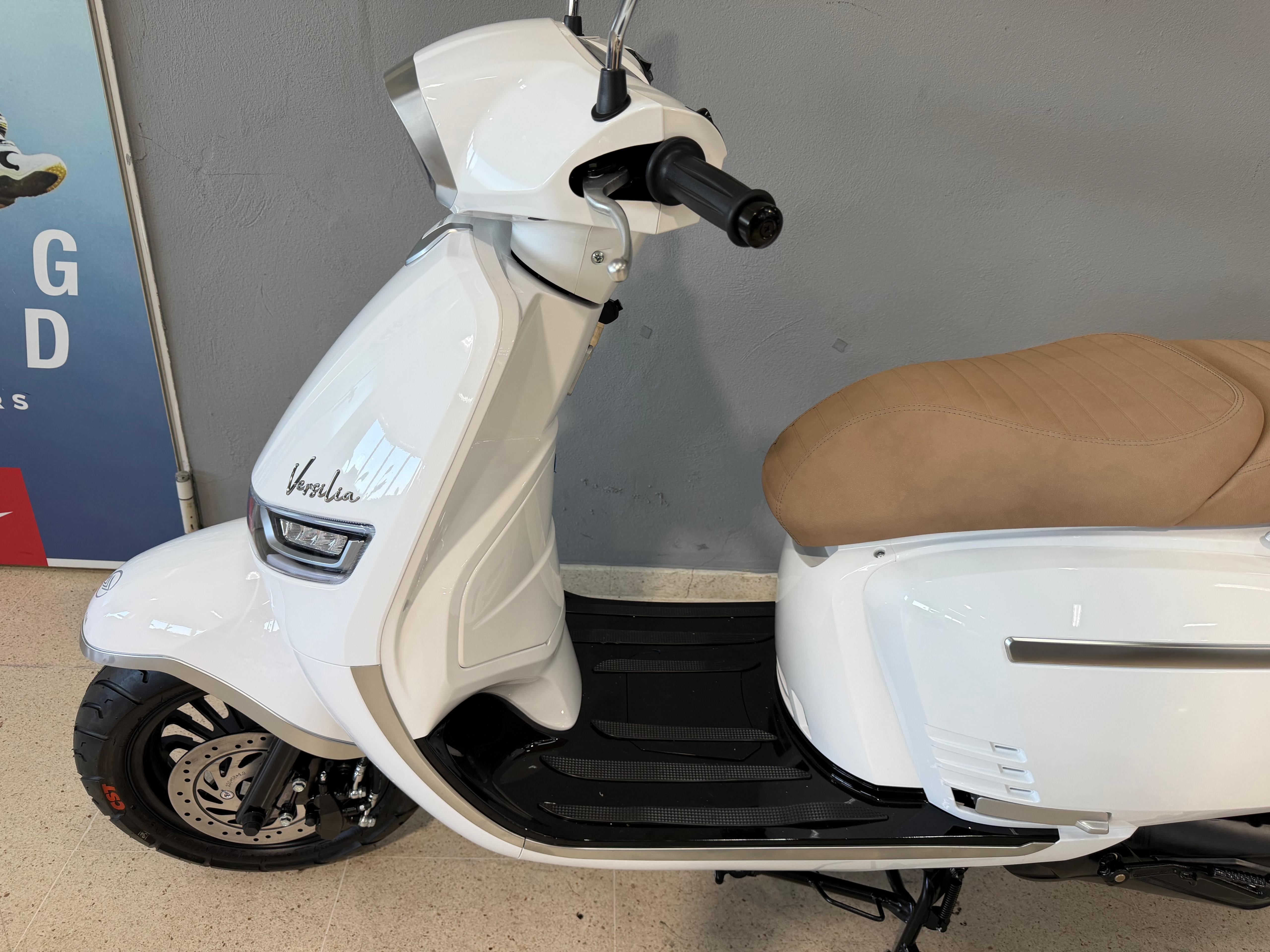 Foto 5 de KEEWAY VERSILIA 125 E5 - BLANCO Imagen de KEEWAY VERSILIA 125 E5 - BLANCO